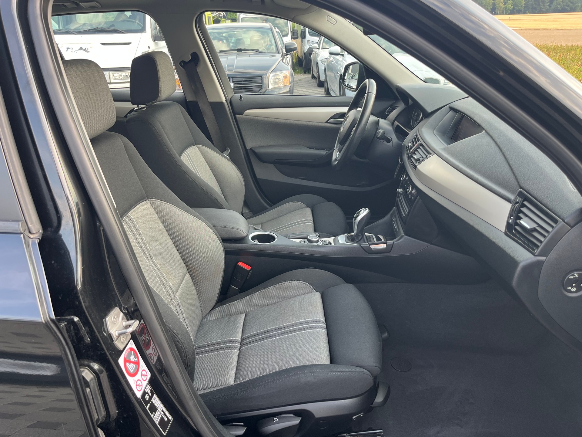 BMW X1 xDrive 18d Steptronic-image-9