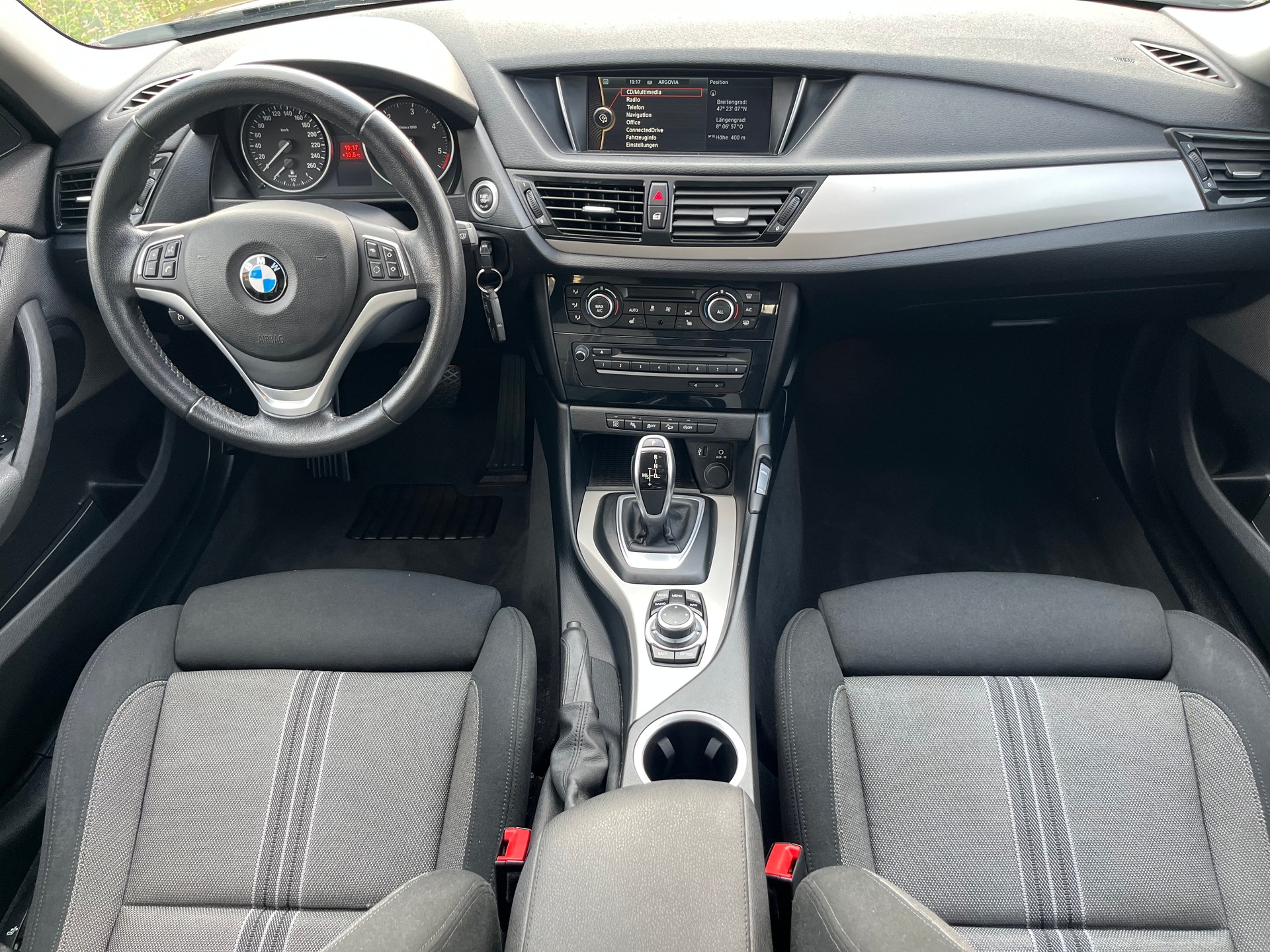 BMW X1 xDrive 18d Steptronic-image-10
