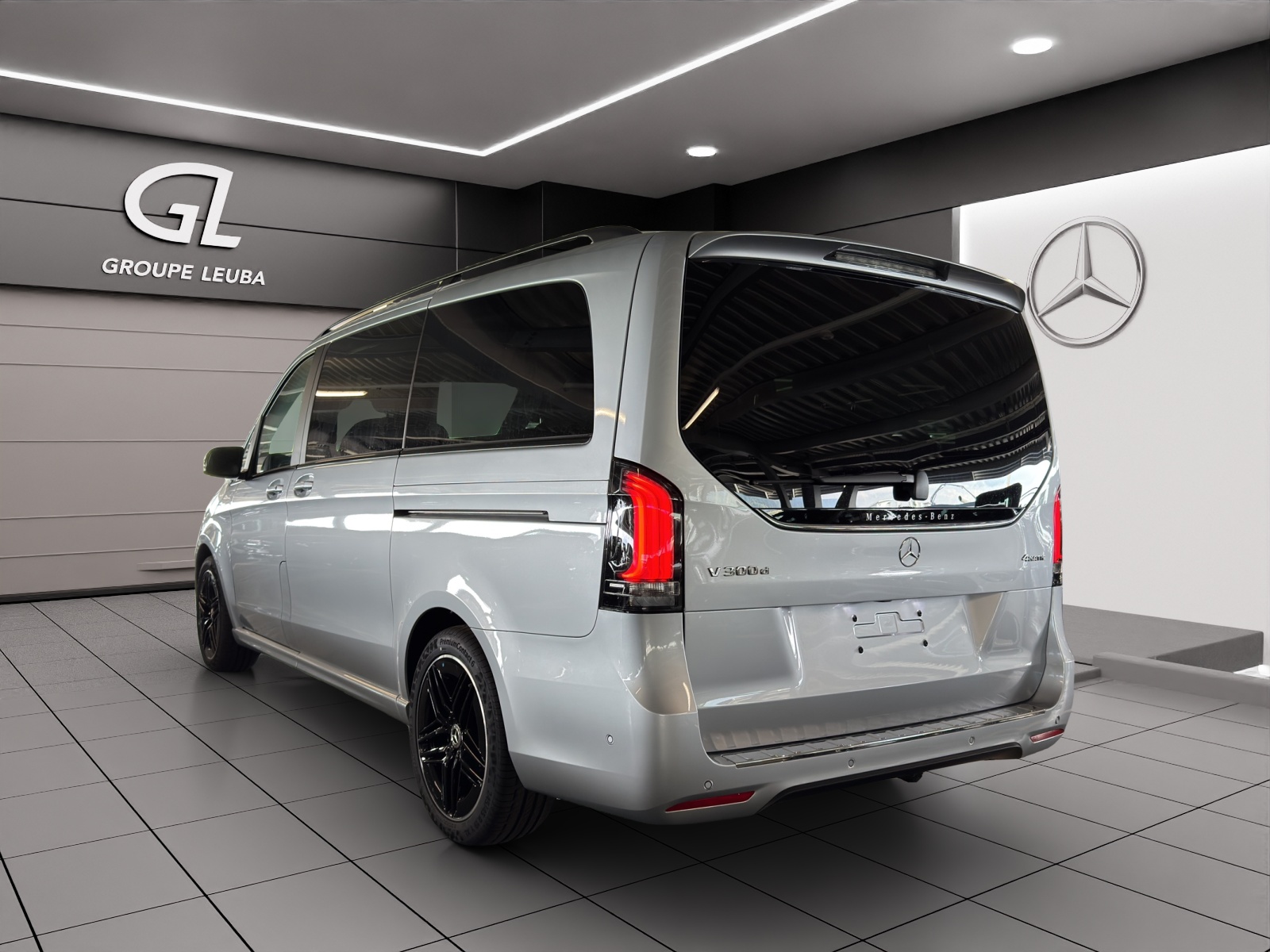 MERCEDES-BENZ V 300 d Exclusive lang Swiss Edition 4Matic-showroom-element-3