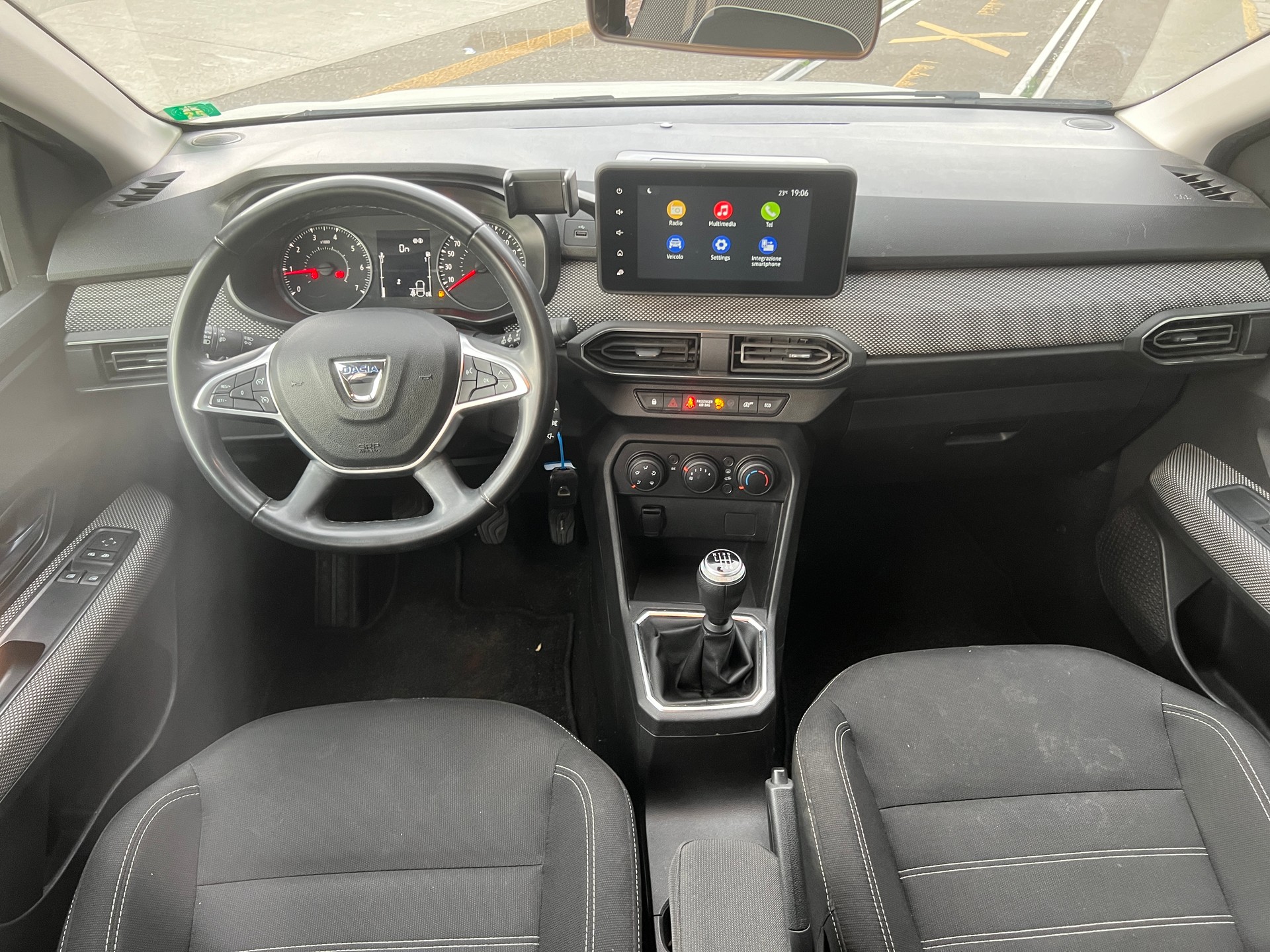 DACIA Sandero TCe 90 Comfort-image-10