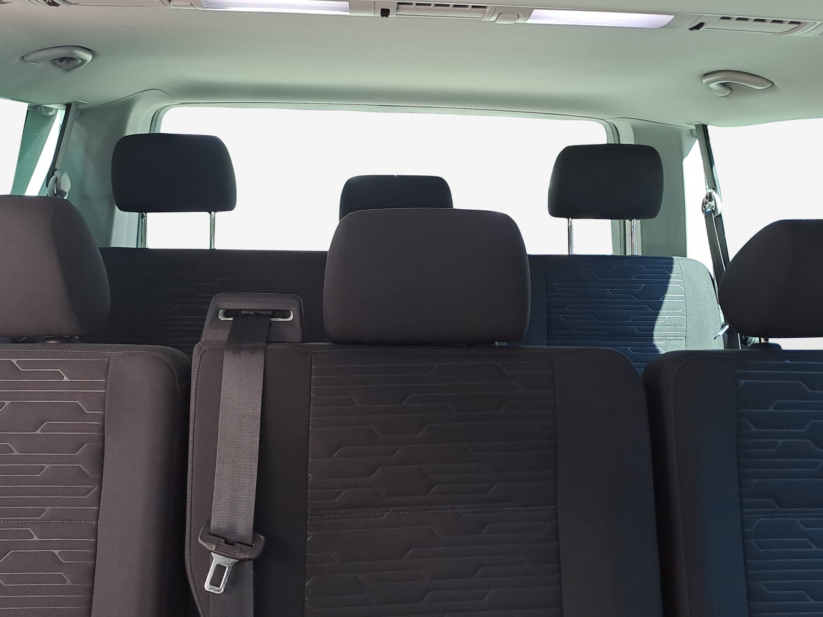 VW T6.1 2.0 TDI 4Motion DSG-image-15