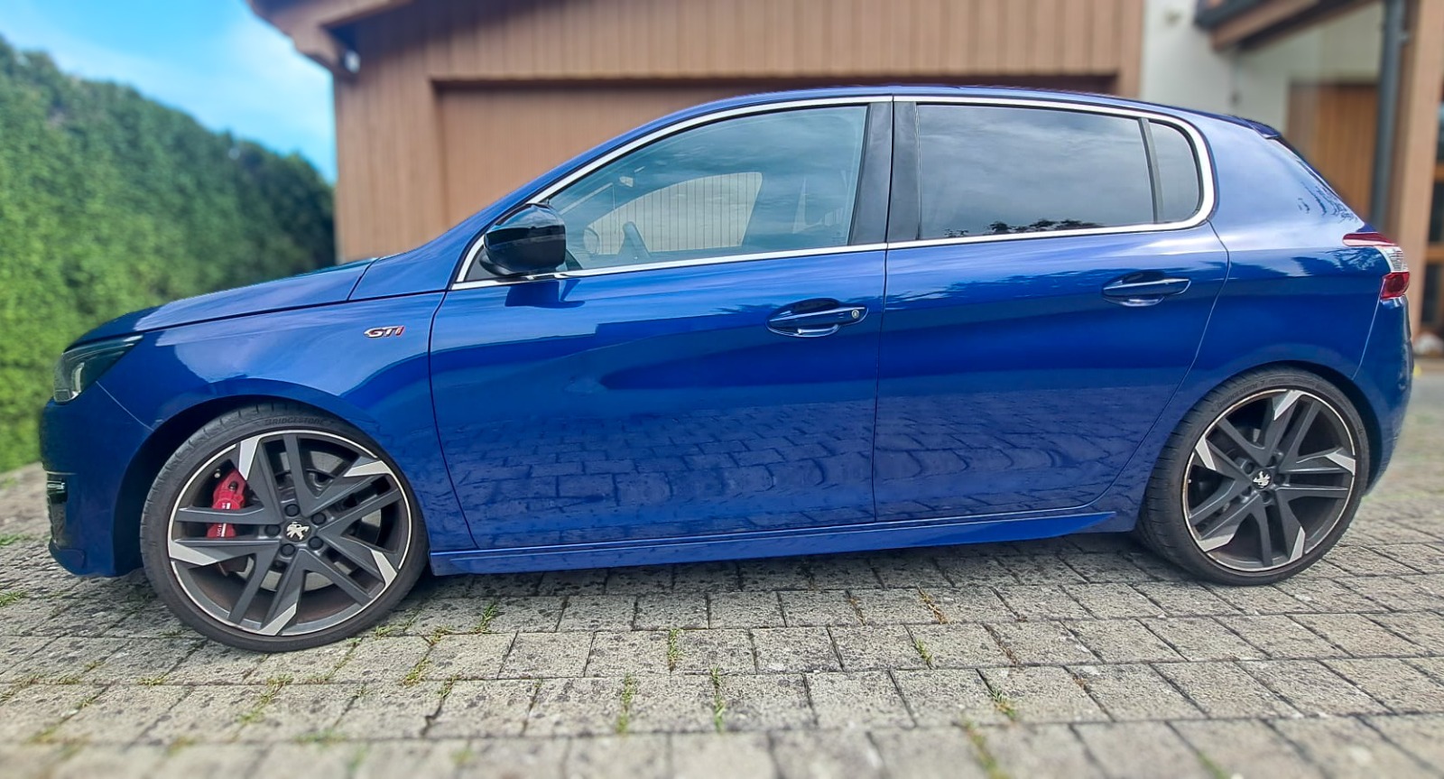 PEUGEOT 1.6 THP GTi-image-2