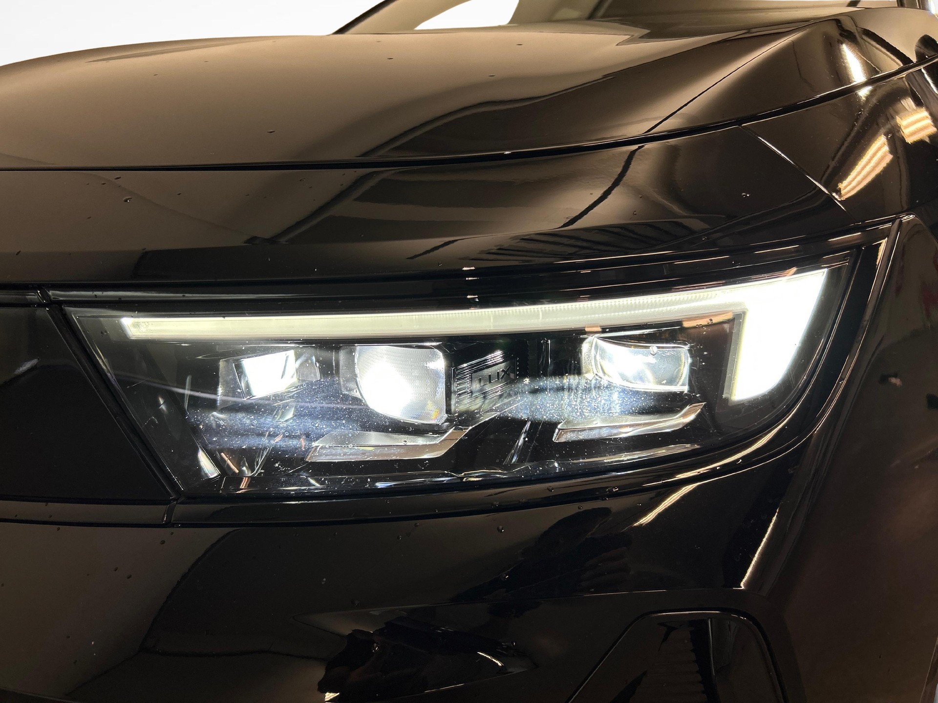 OPEL Astra Sports Tourer 1.6 T PHEV 225 GSe-image-15
