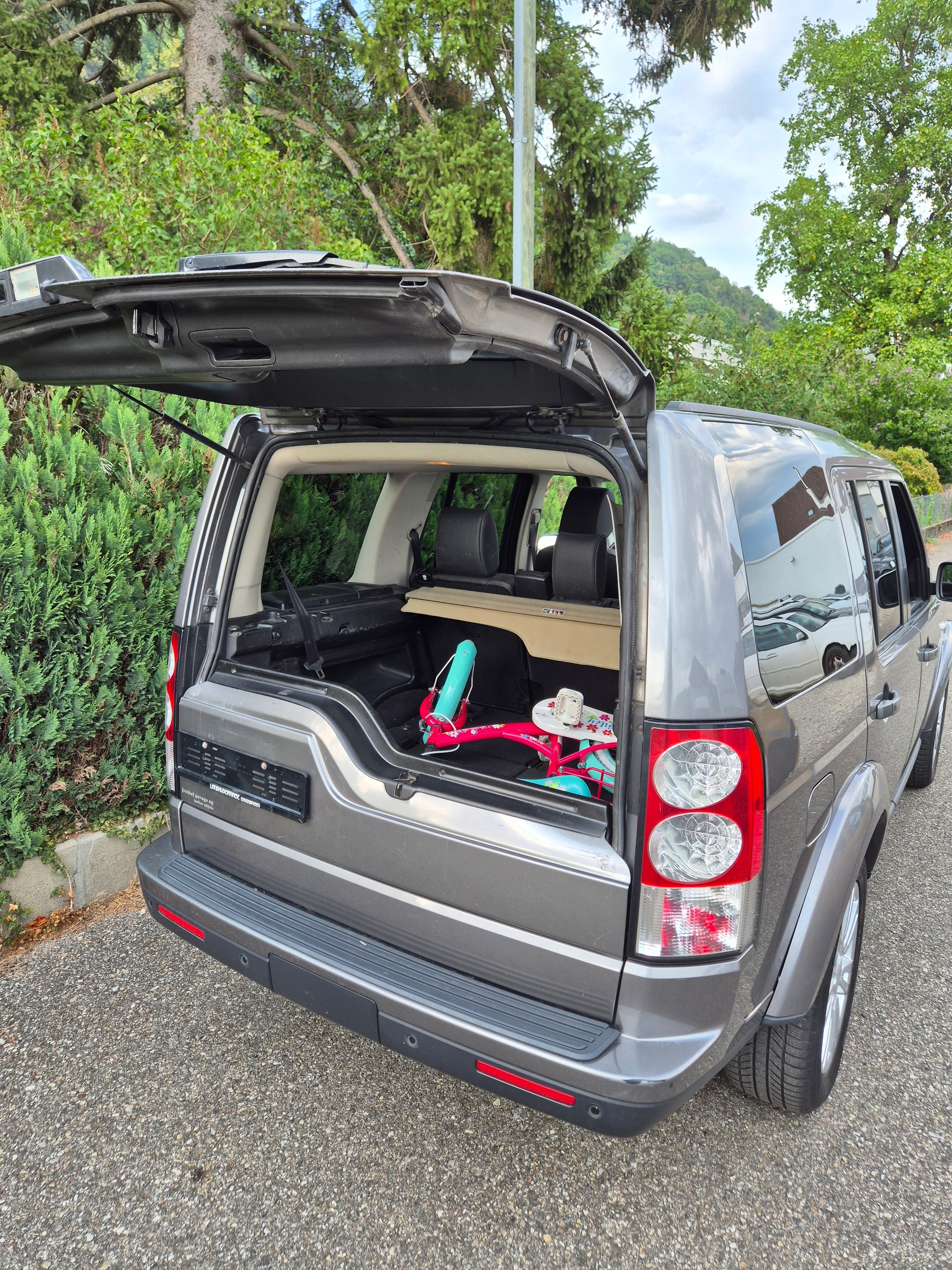 LAND ROVER Discovery 3.0 TDV6 HSE Automatic-image-6