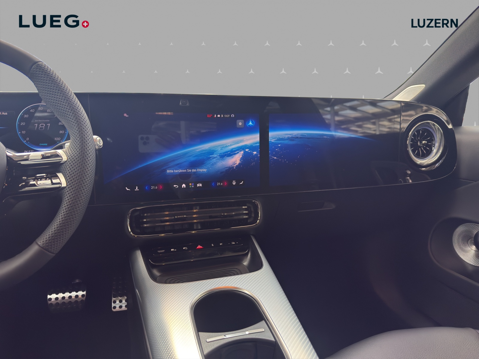 MERCEDES-BENZ CLA 350 4 Matic 85 kWh EQ-image-11