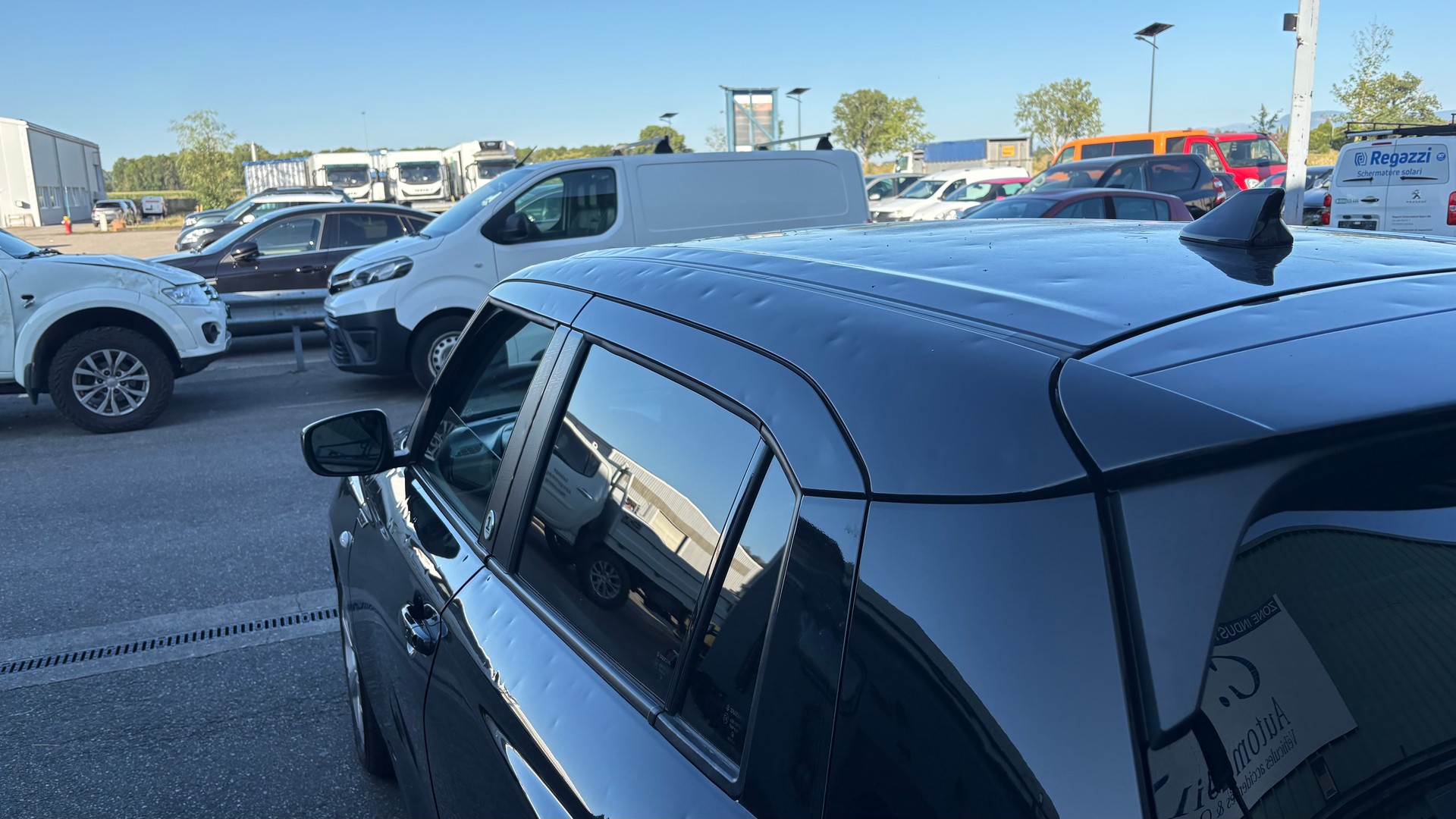 SUZUKI Swift 1.2 Compact Top Hybrid-image-12