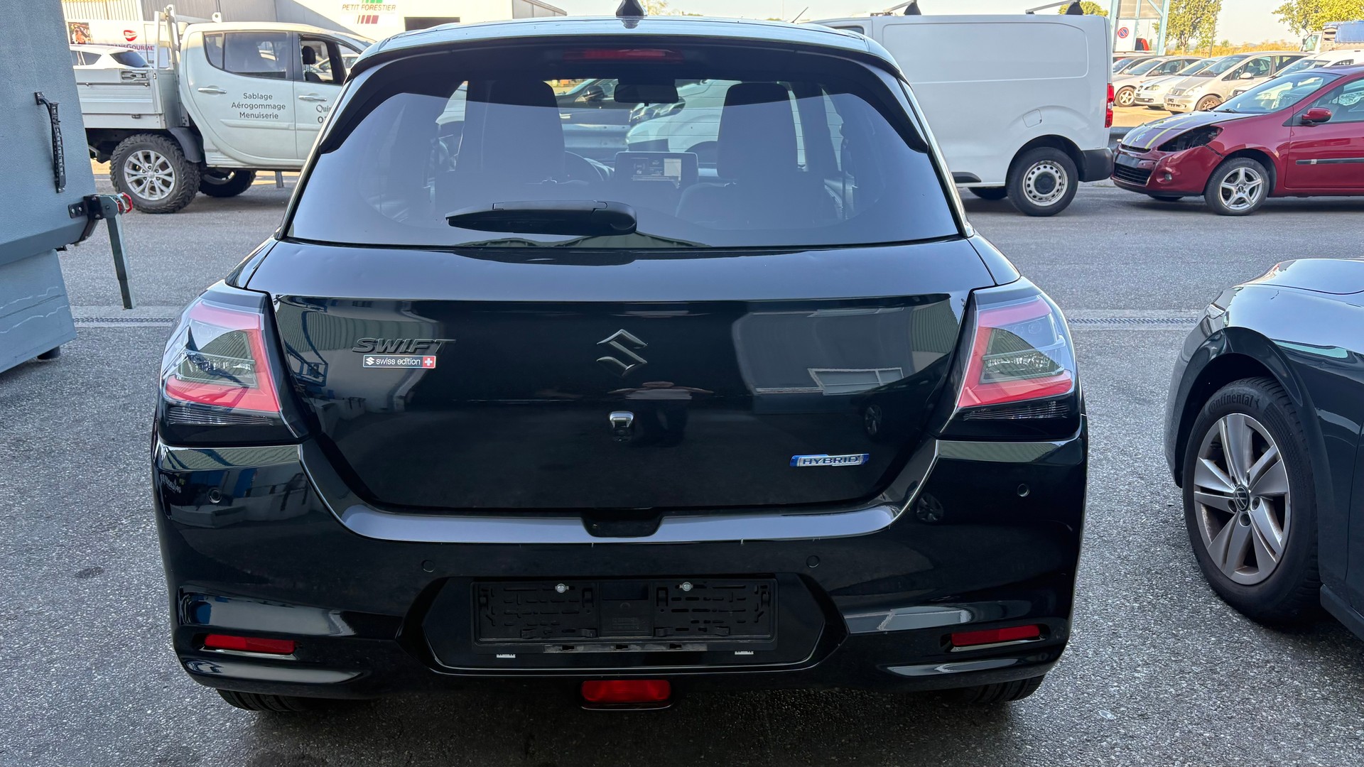 SUZUKI Swift 1.2 Compact Top Hybrid-image-9