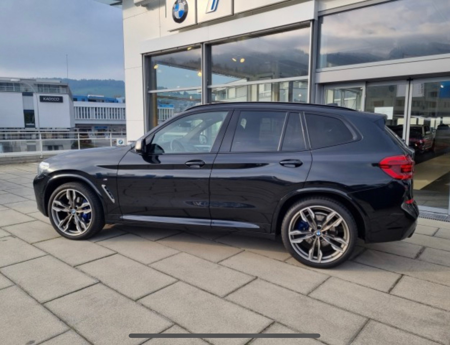 BMW M40d xDrive Steptronic-image-1