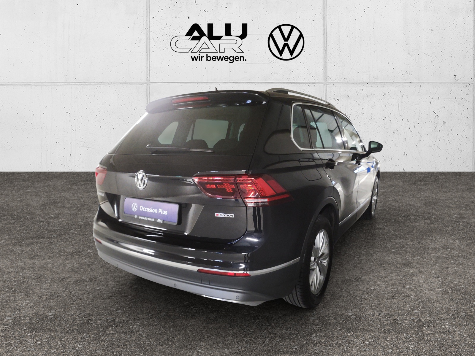 VW Tiguan 2.0TSI Highline 4Motion DSG-image-4