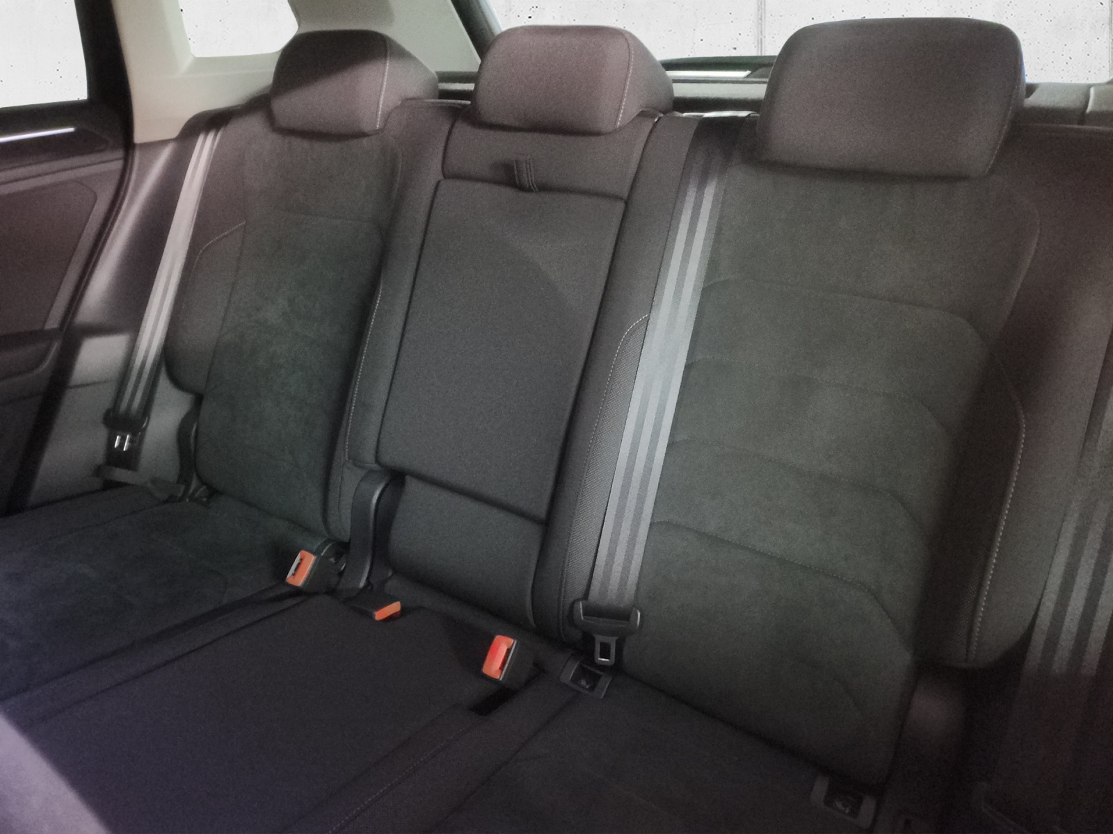 VW Tiguan 2.0TSI Highline 4Motion DSG-image-12