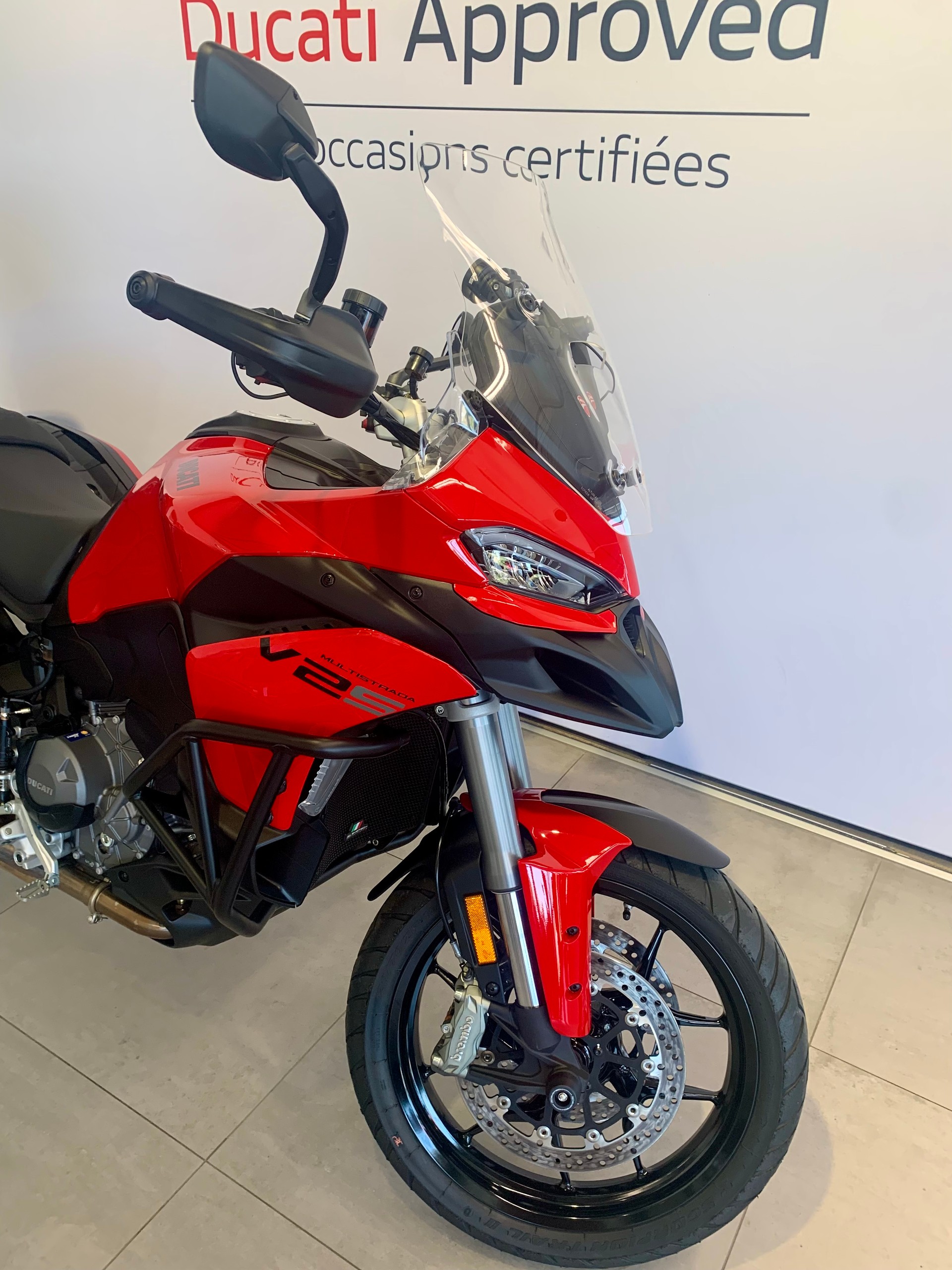 DUCATI MULTISTRADA V2 S 890-showroom-element-3