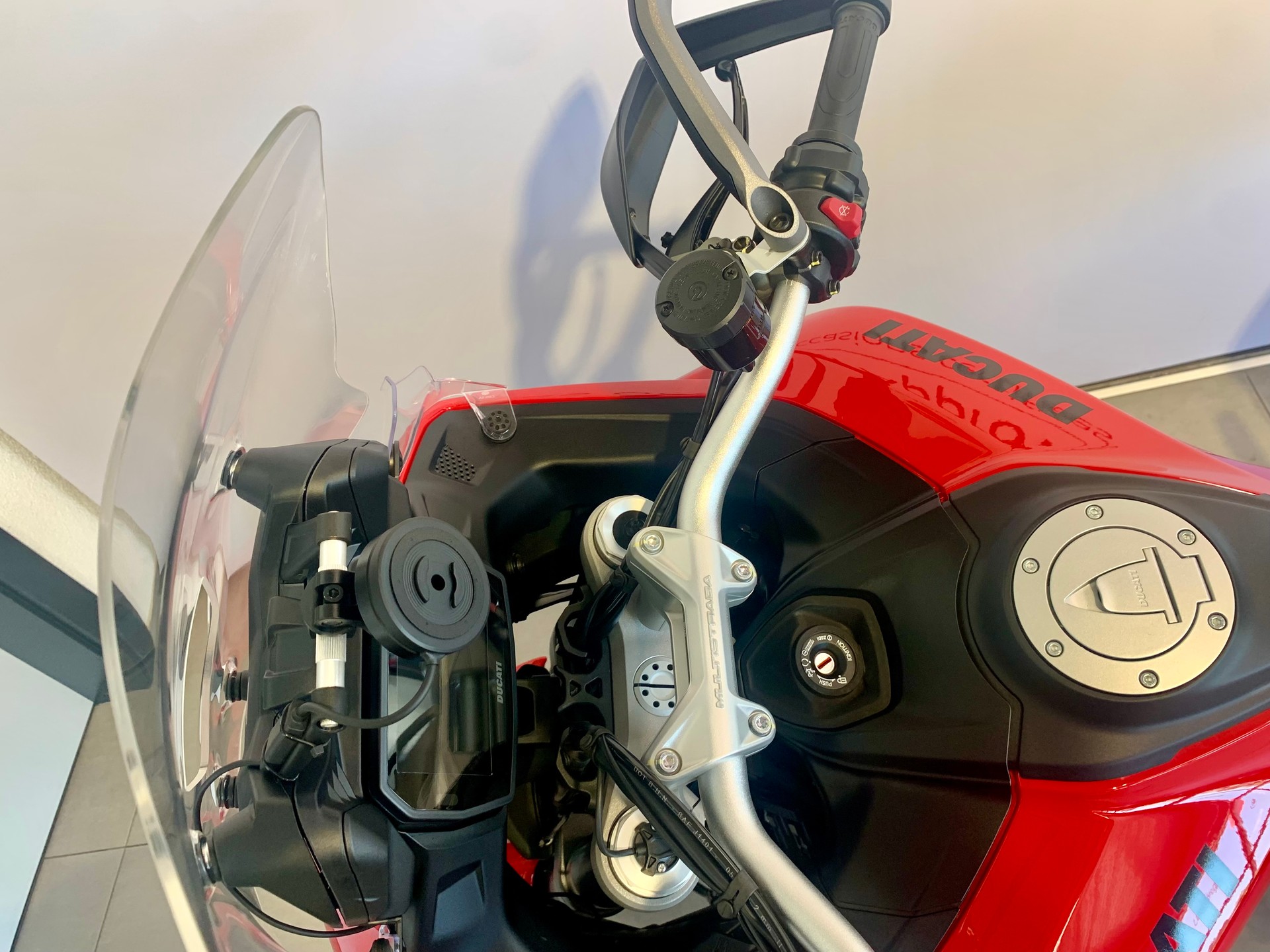 DUCATI MULTISTRADA V2 S 890-image-8