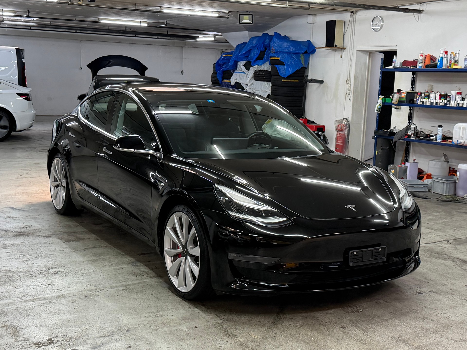 TESLA Model 3 Long Range Dual Motor AWD PERFORMANCE-image-2