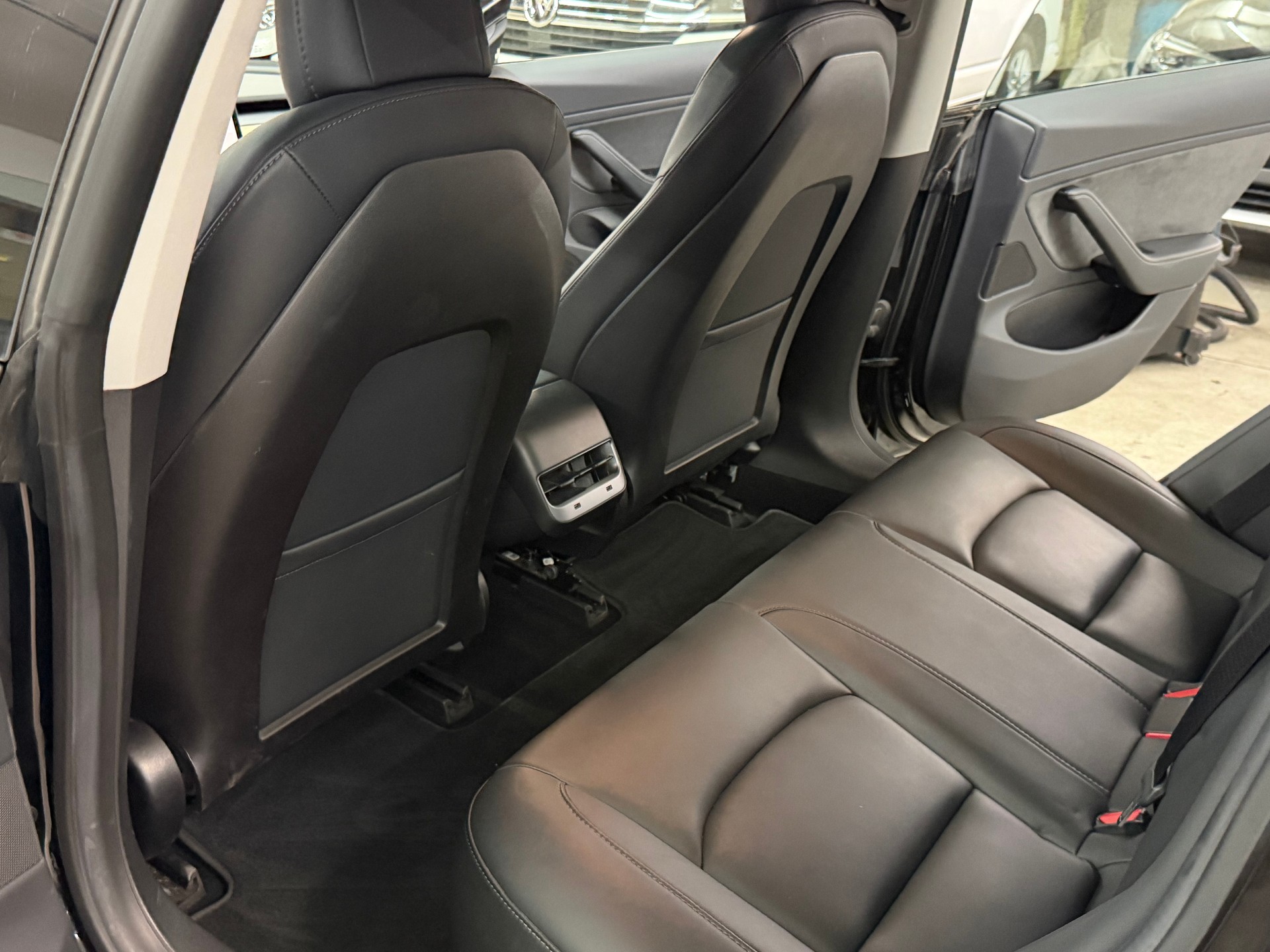 TESLA Model 3 Long Range Dual Motor AWD PERFORMANCE-image-11