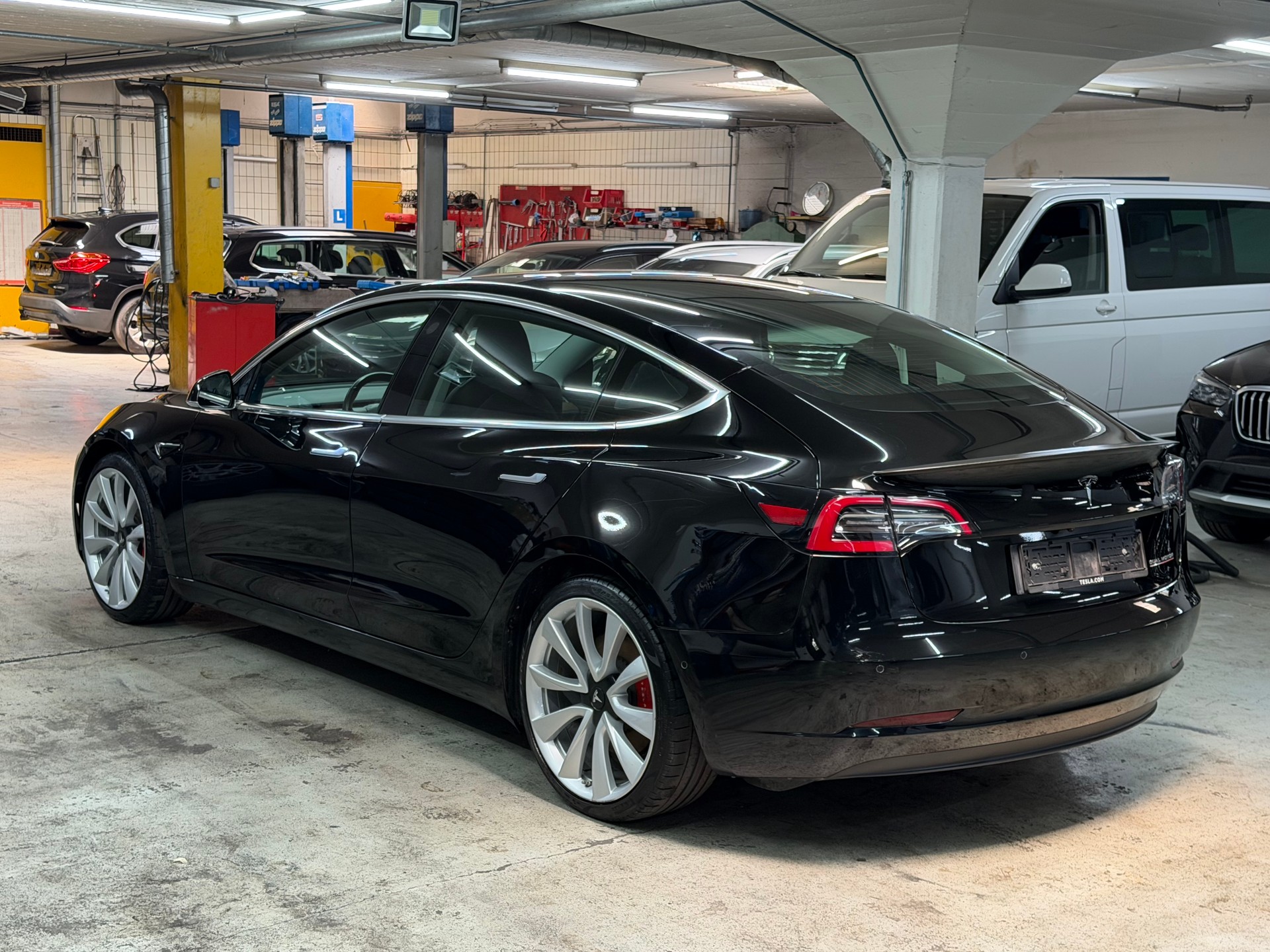 TESLA Model 3 Long Range Dual Motor AWD PERFORMANCE-image-7