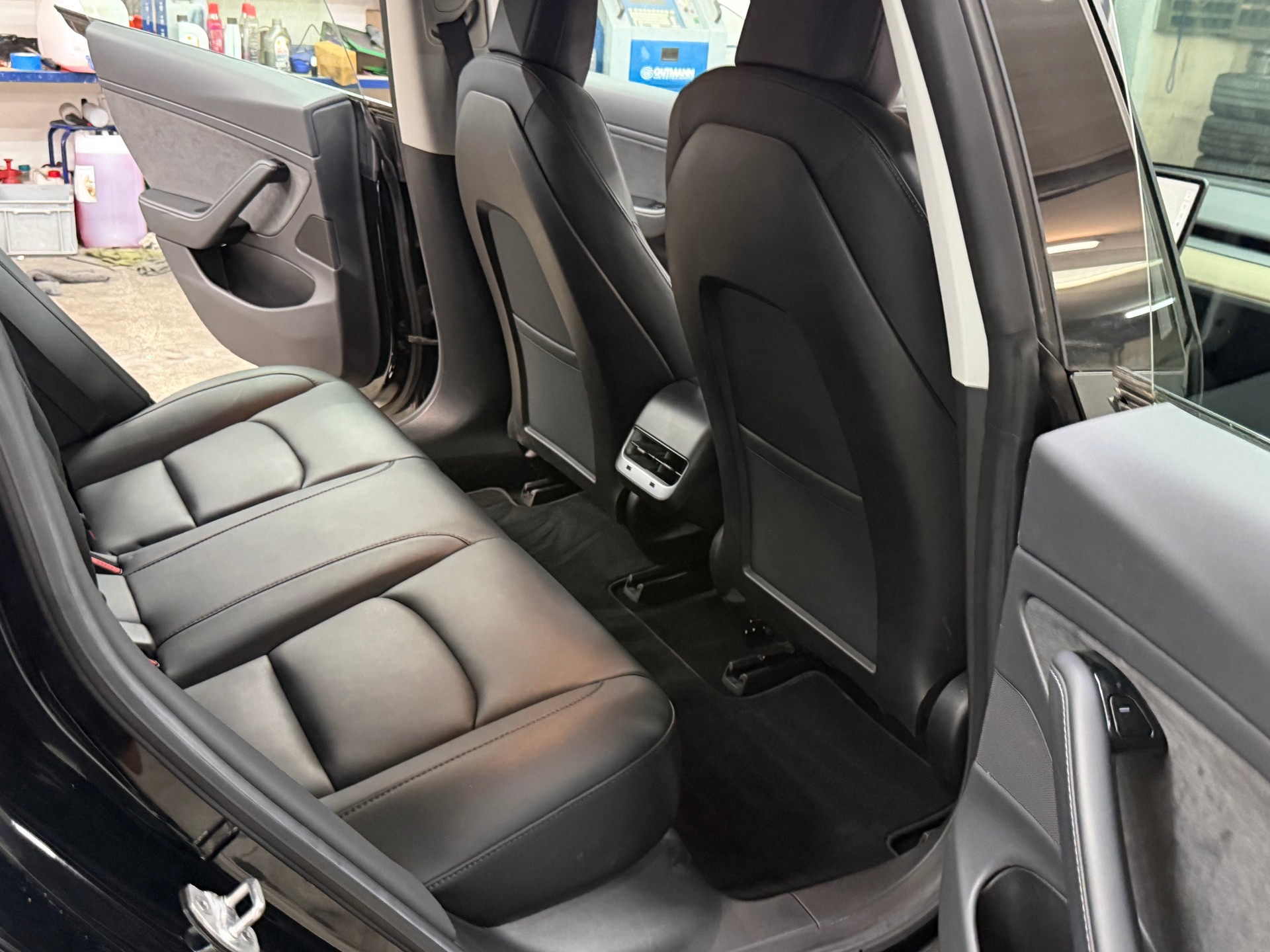 TESLA Model 3 Long Range Dual Motor AWD PERFORMANCE-image-12
