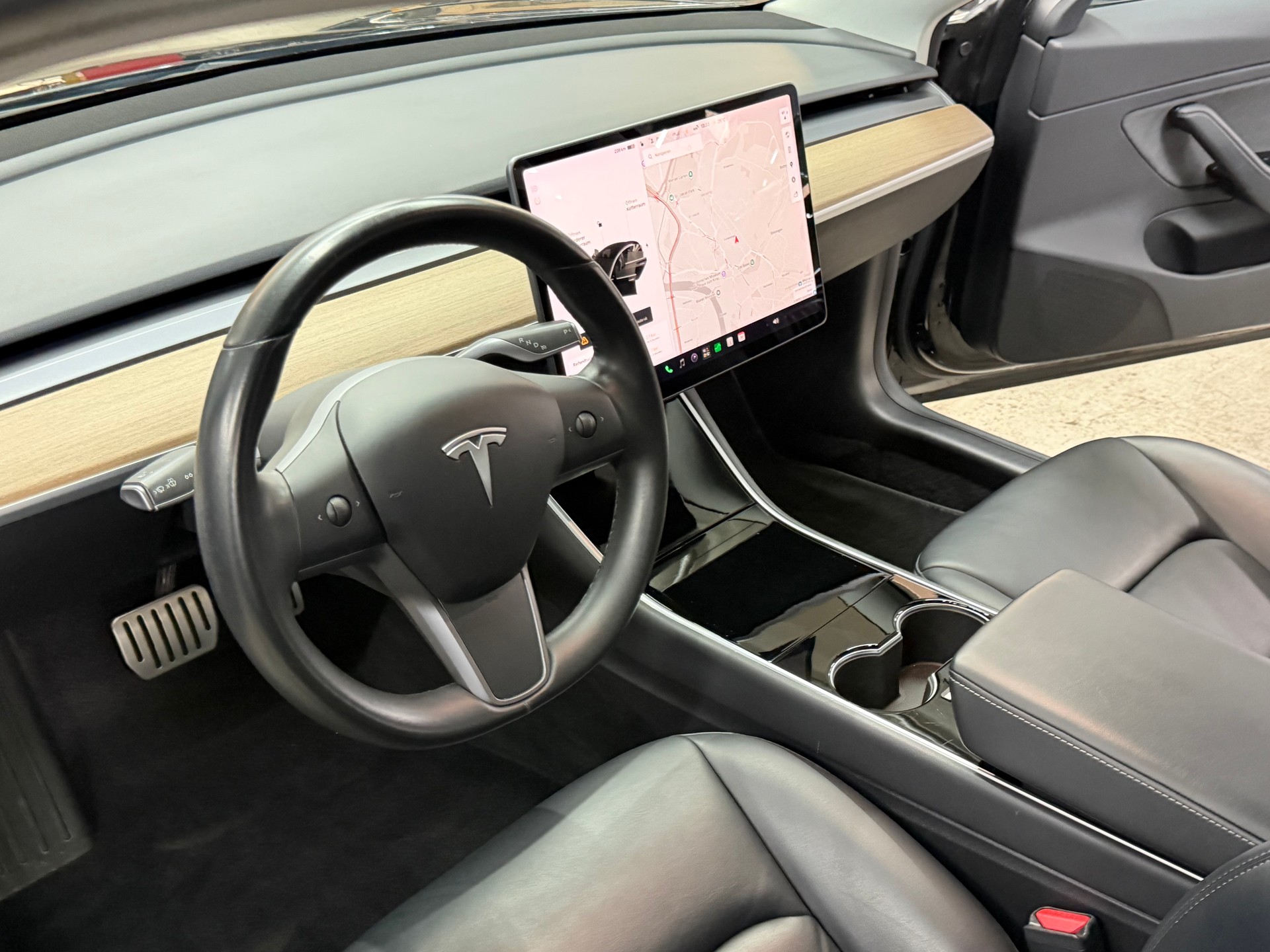 TESLA Model 3 Long Range Dual Motor AWD PERFORMANCE-image-9