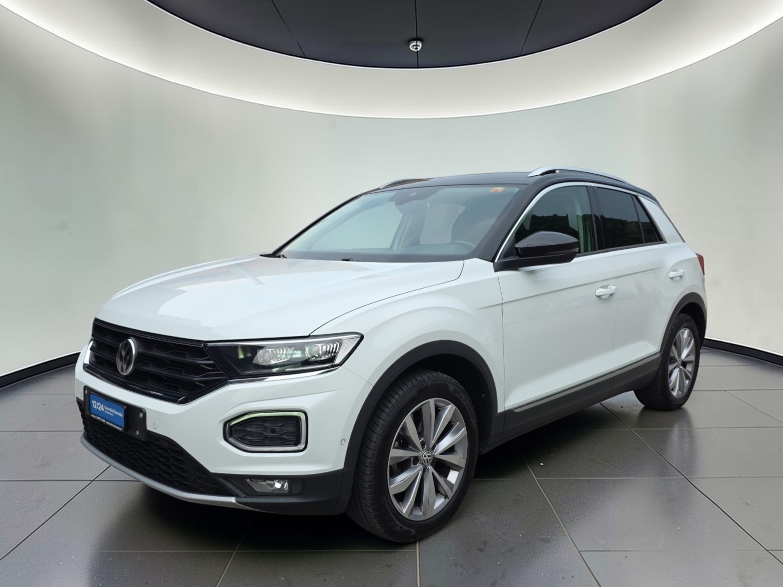 VW T-Roc 1.0 TSI Advance-image-0