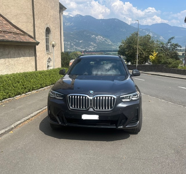 BMW 30i xDrive M Sport-image-4