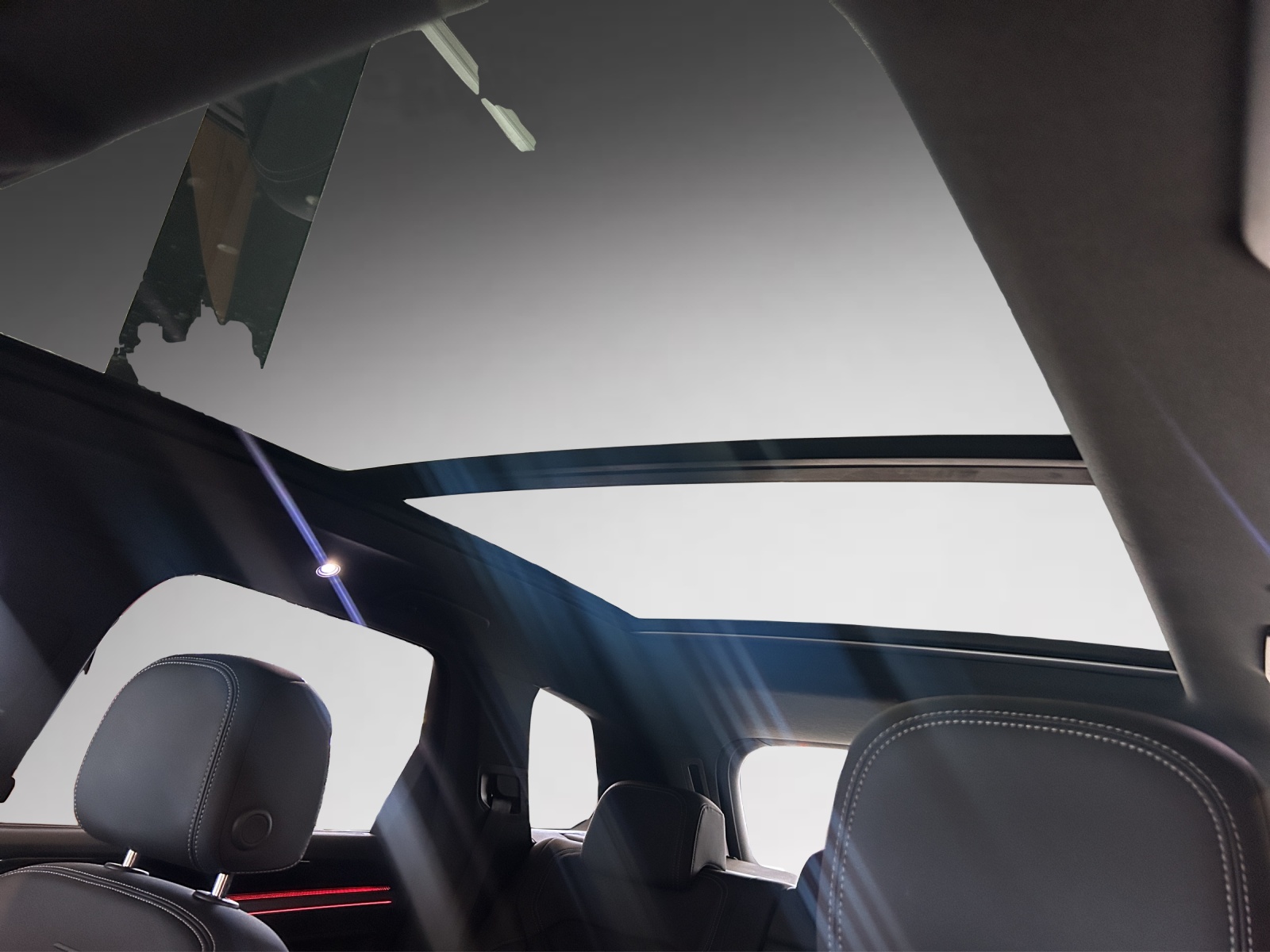 VW Touareg 3.0 TSI eHybrid R Tiptronic-image-11