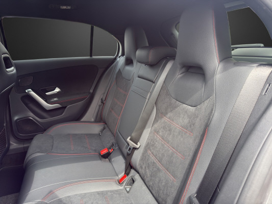 MERCEDES-BENZ A 250 4Matic 8G-DCT-image-9