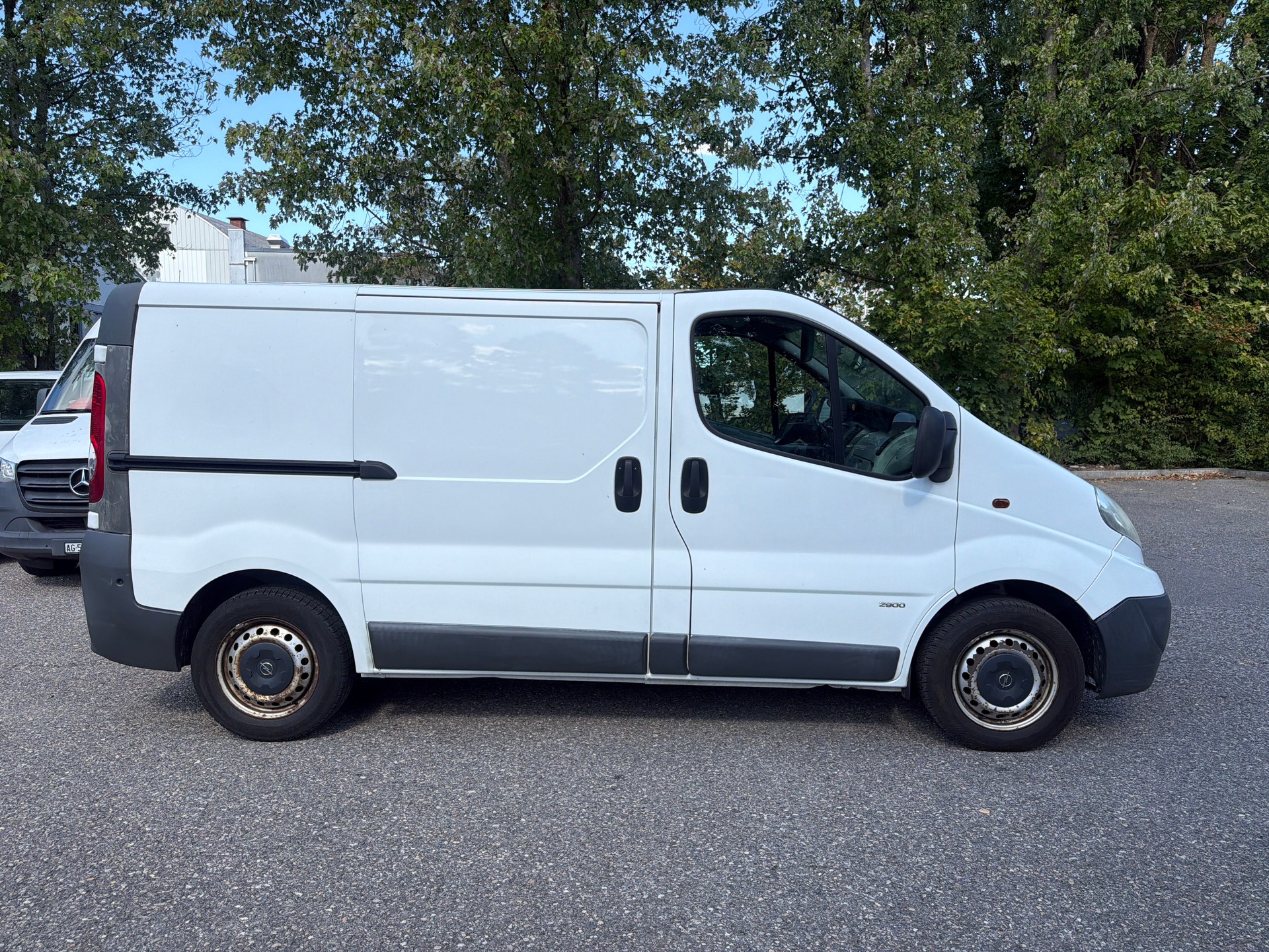 OPEL Vivaro 2.0 CDTI 2.9t L1H1 ** 03x Sitze ** Klimaanlage ** 02x Airbag ** AHK 2000Kg ** Letzte MFK 25.04.2024 **-image-7