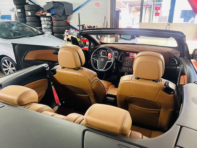 OPEL Cascada 1.6i 16V Cosmo Automat-image-14