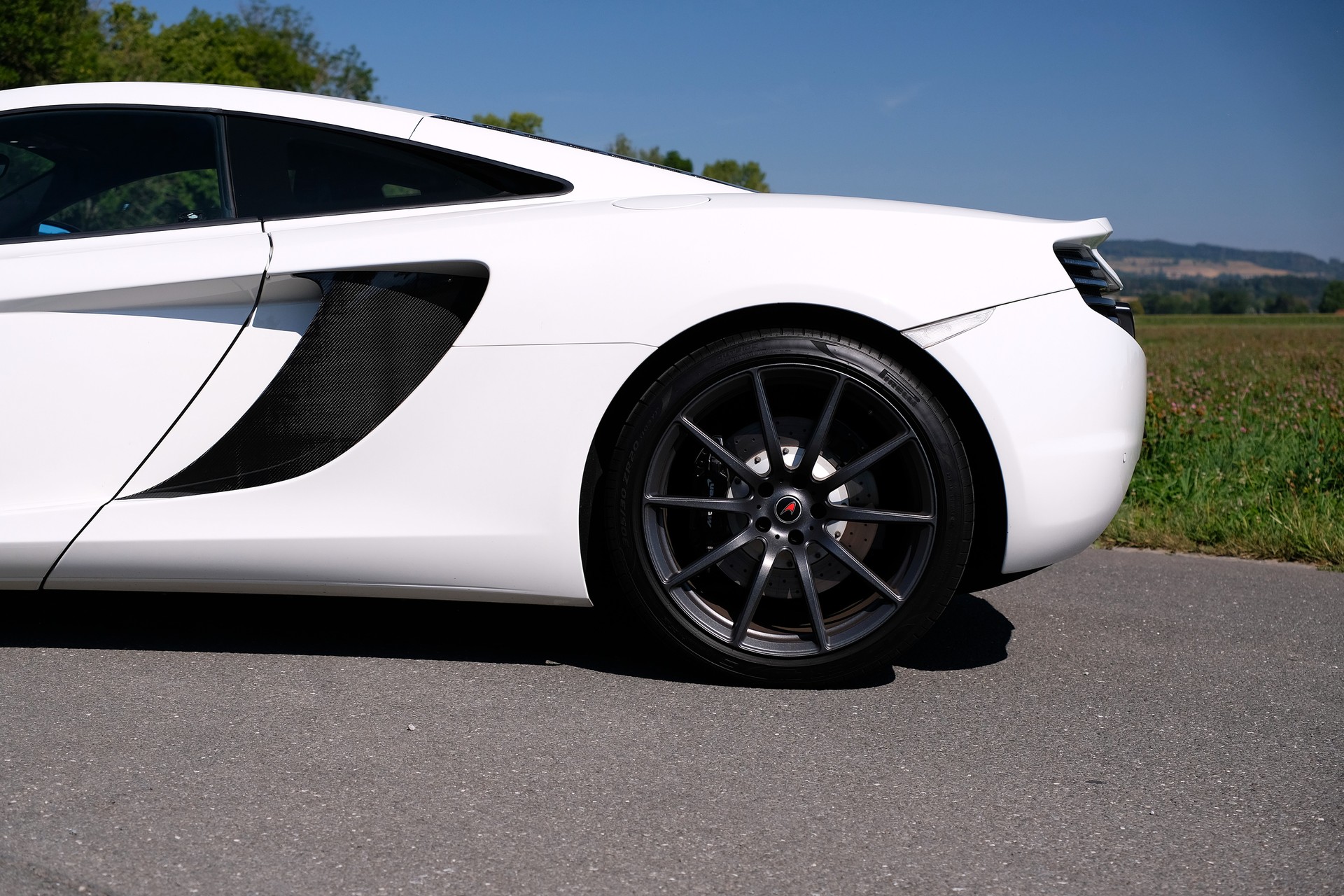 McLAREN MP4-12C Coupé 3.8 V8 SSG-image-11