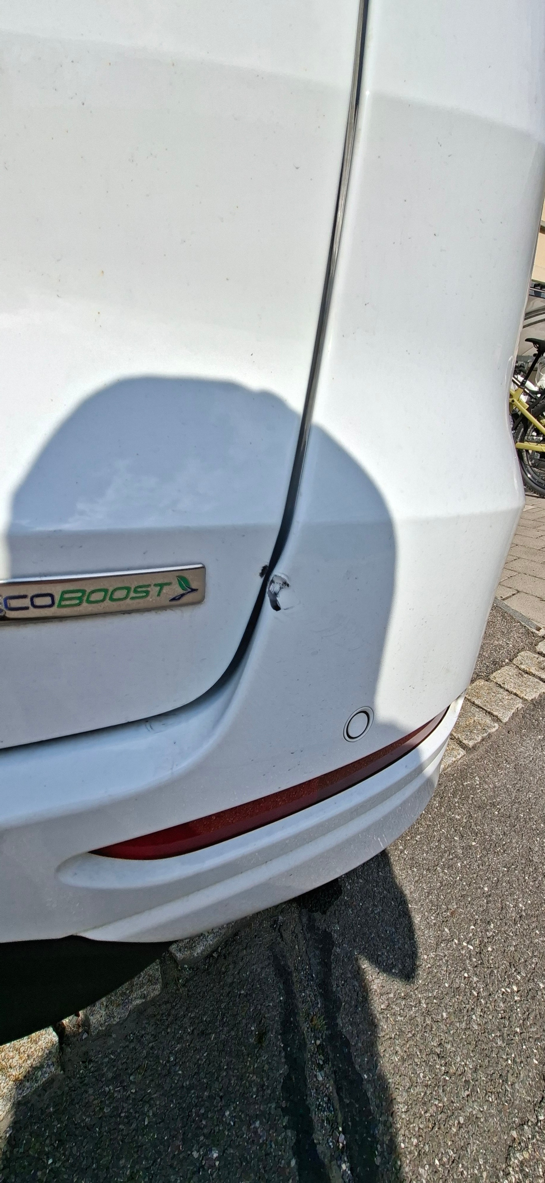 FORD 2.0 EcoB Titanium-image-4
