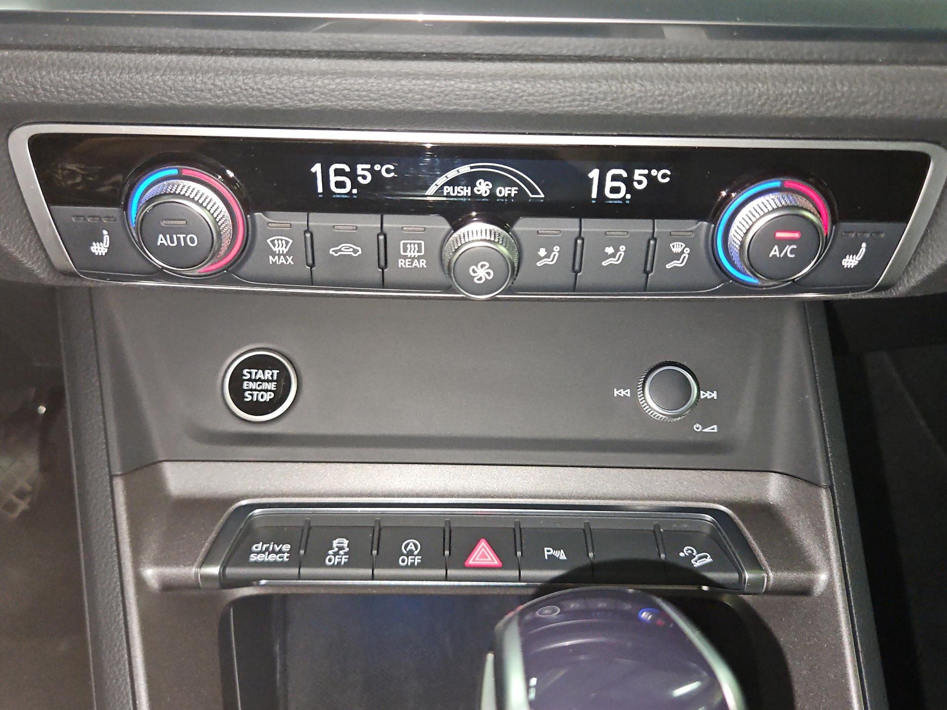 AUDI Q3 45 TFSI advanced quattro S-tronic-image-20
