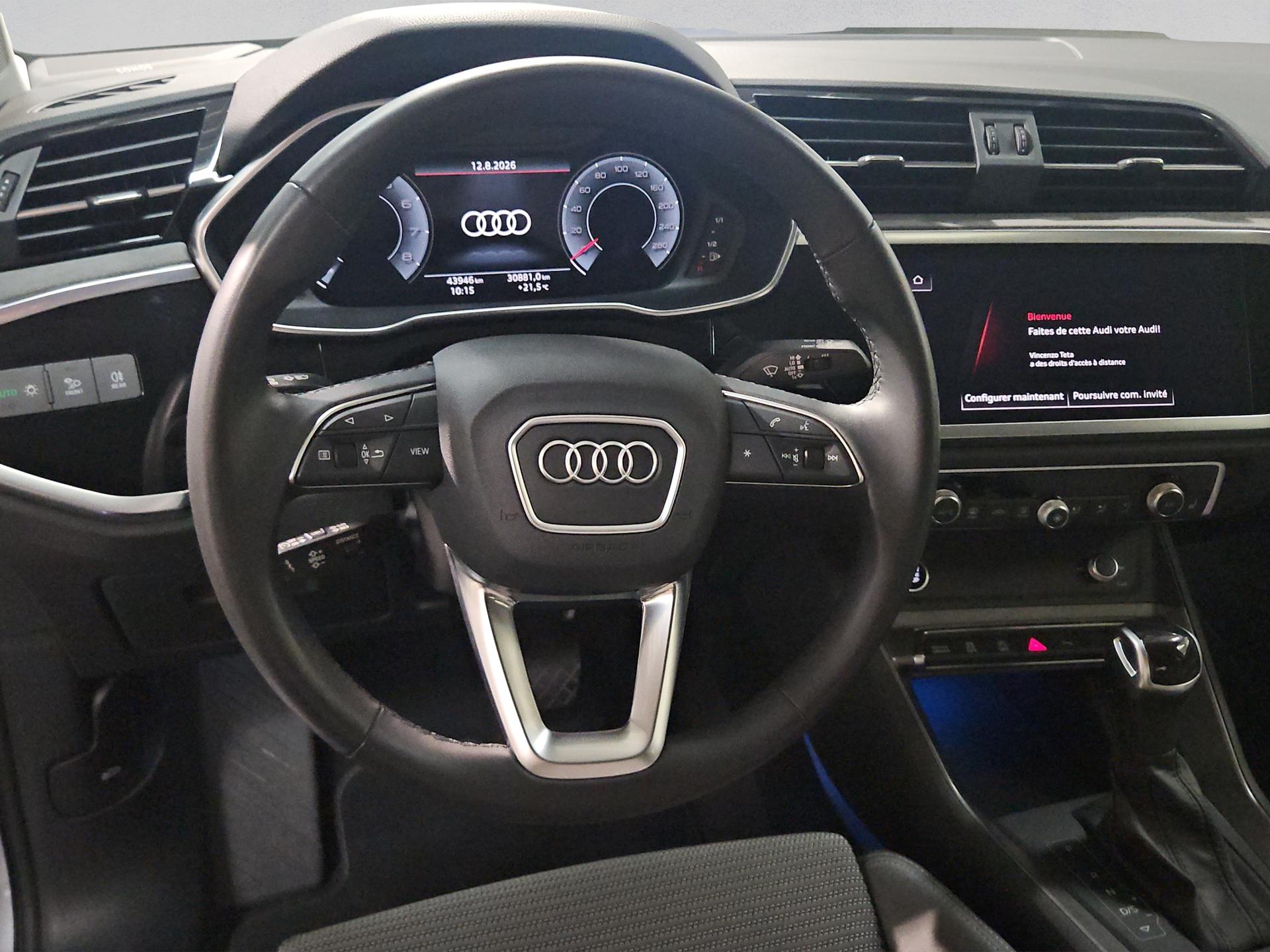AUDI Q3 45 TFSI advanced quattro S-tronic-image-9