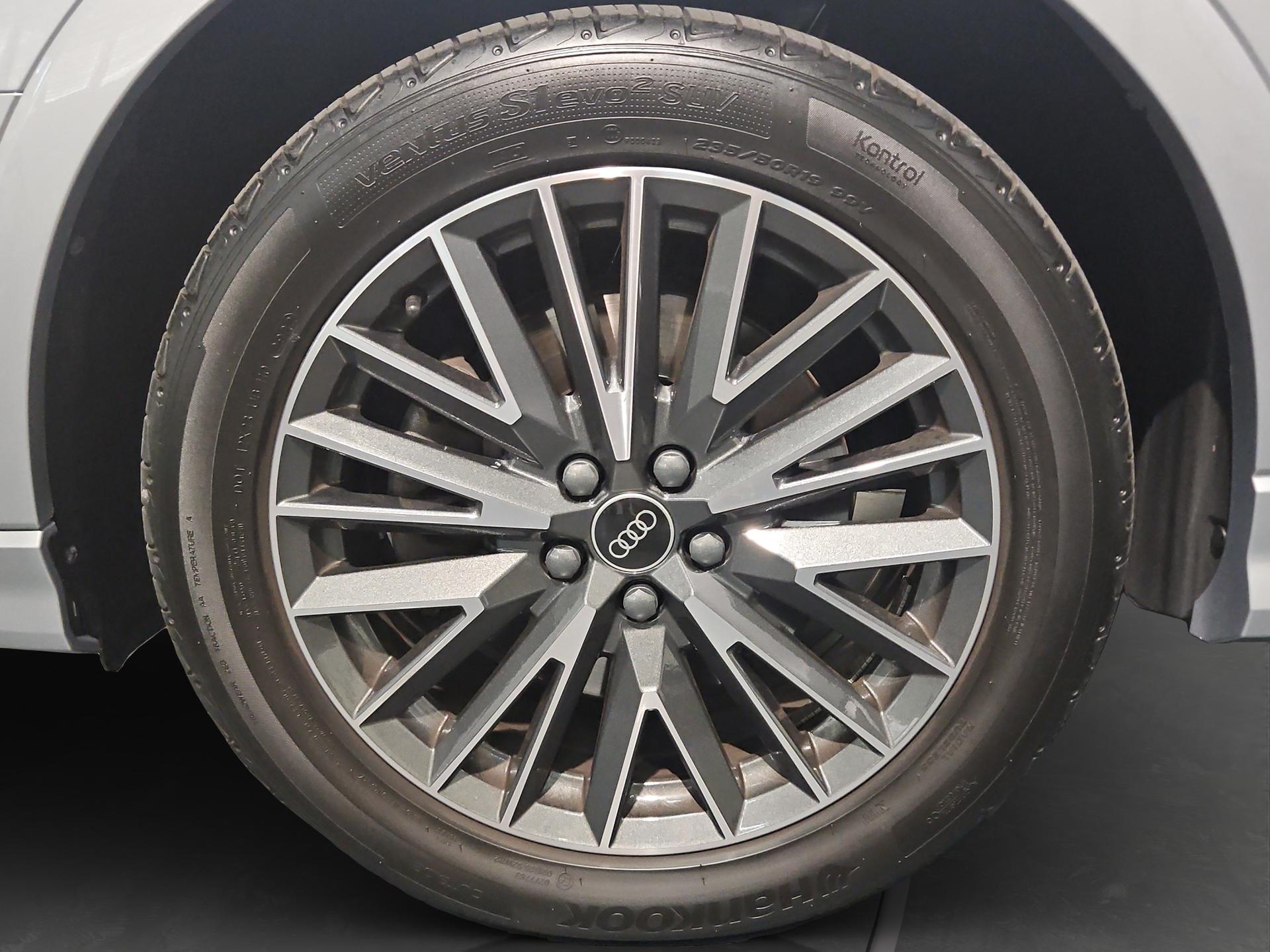 AUDI Q3 45 TFSI advanced quattro S-tronic-image-27