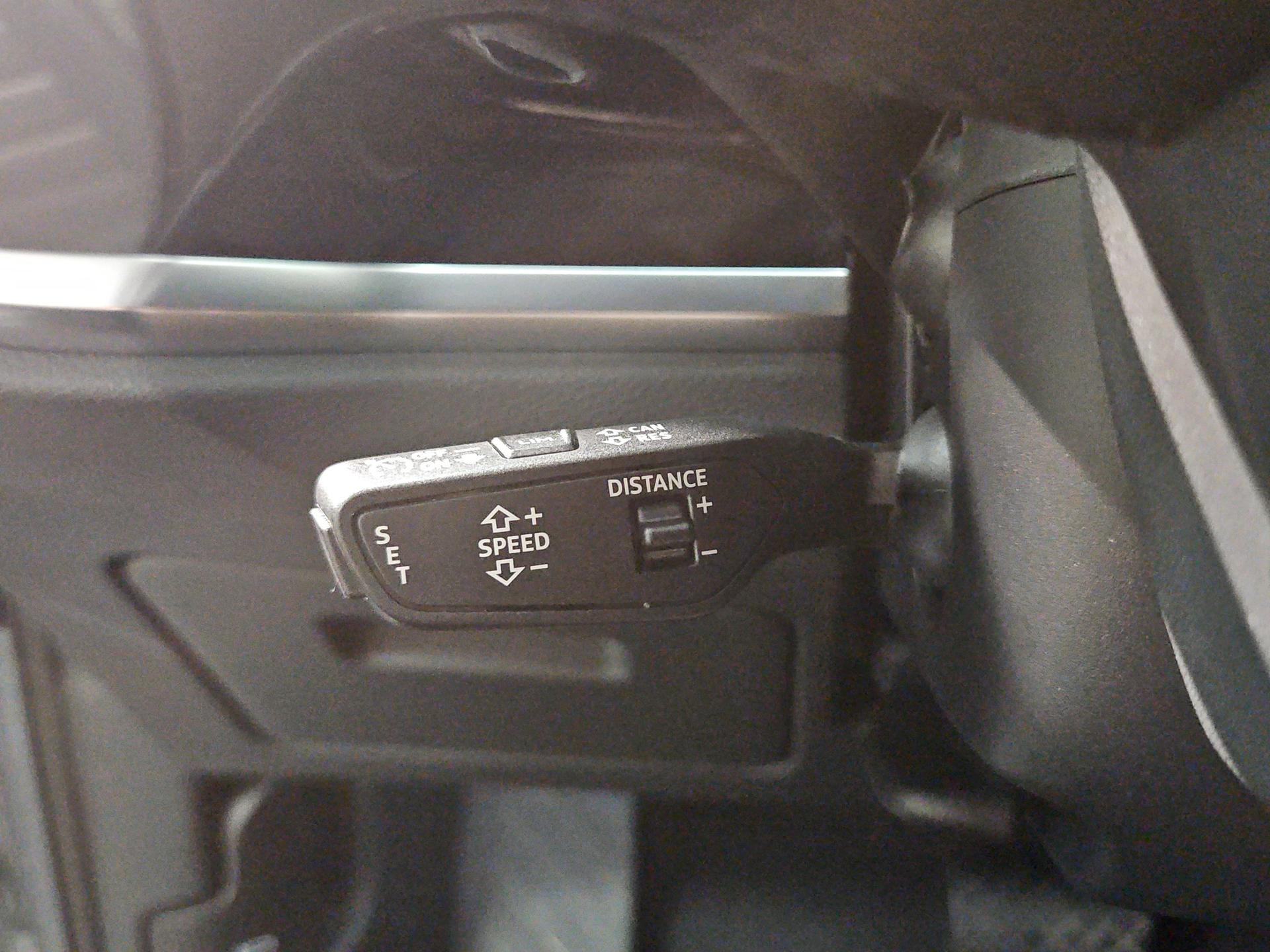 AUDI Q3 45 TFSI advanced quattro S-tronic-image-21