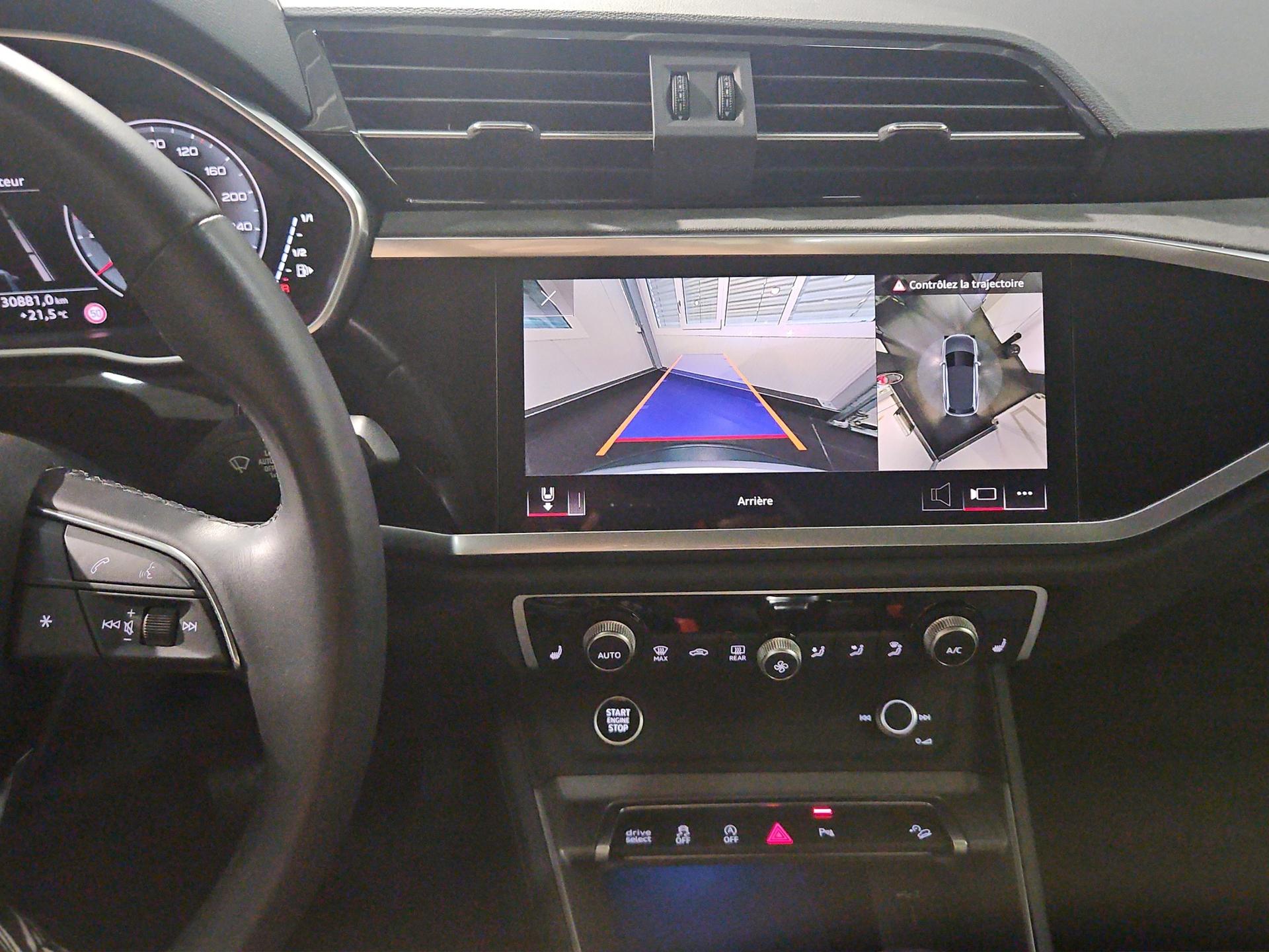 AUDI Q3 45 TFSI advanced quattro S-tronic-image-11