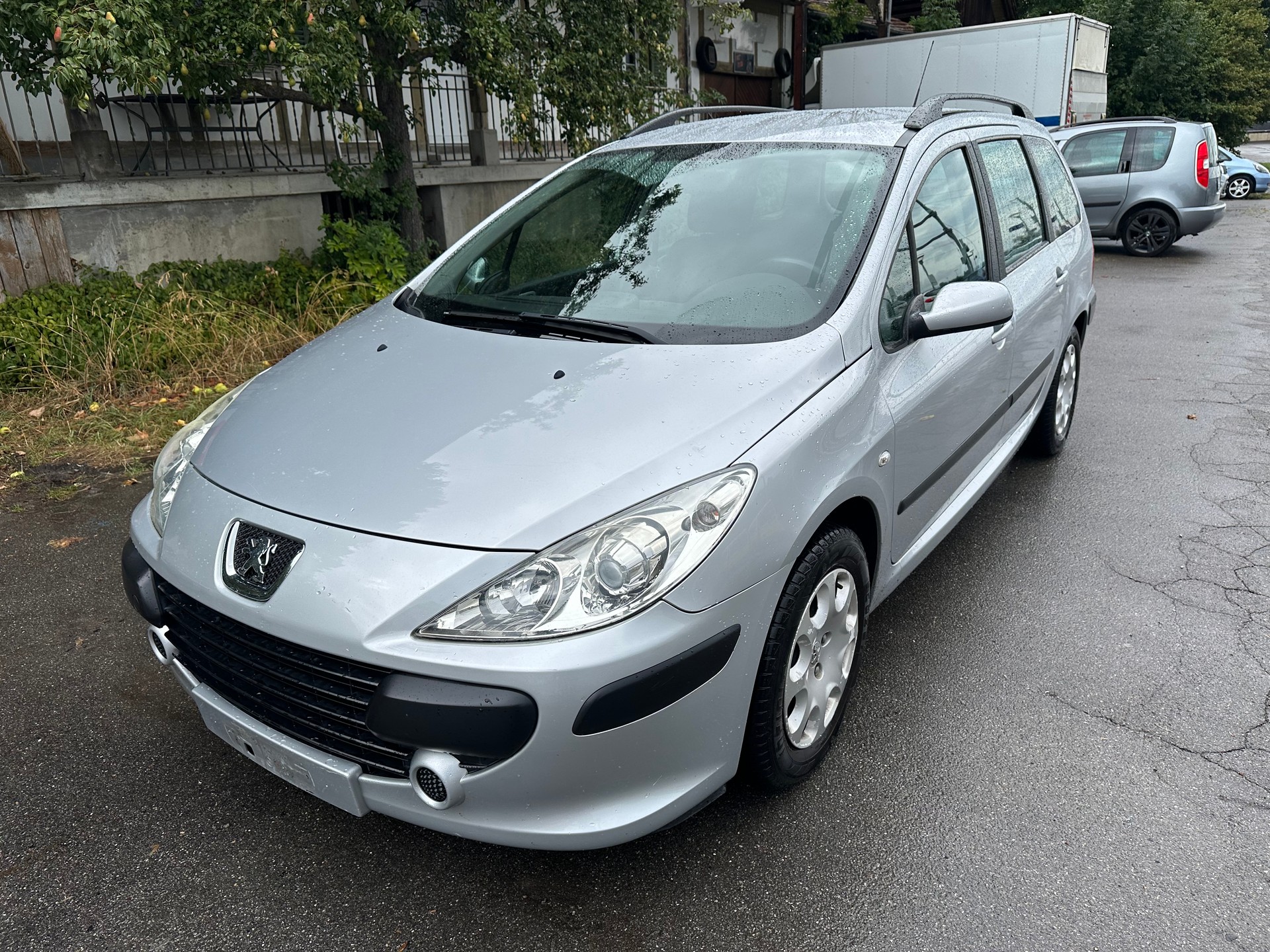 PEUGEOT 307 1.6 16V D.Sign FIXPREIS-image-1