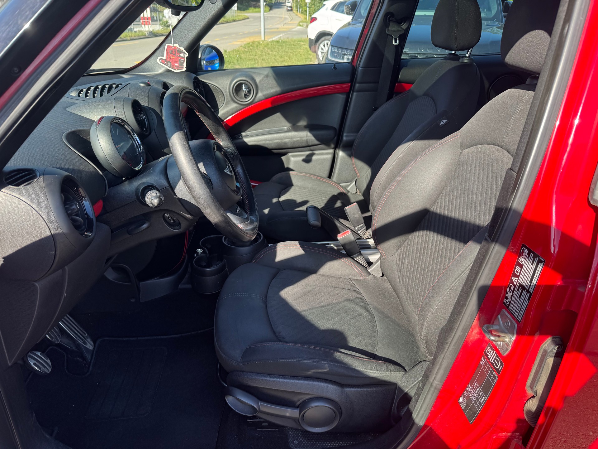 MINI Countryman John Cooper Works ALL4-image-9