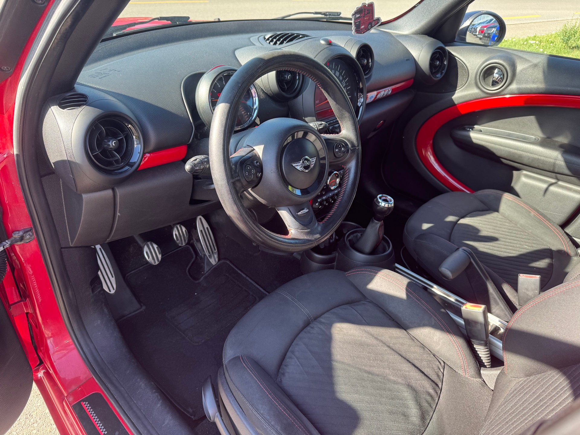 MINI Countryman John Cooper Works ALL4-image-11