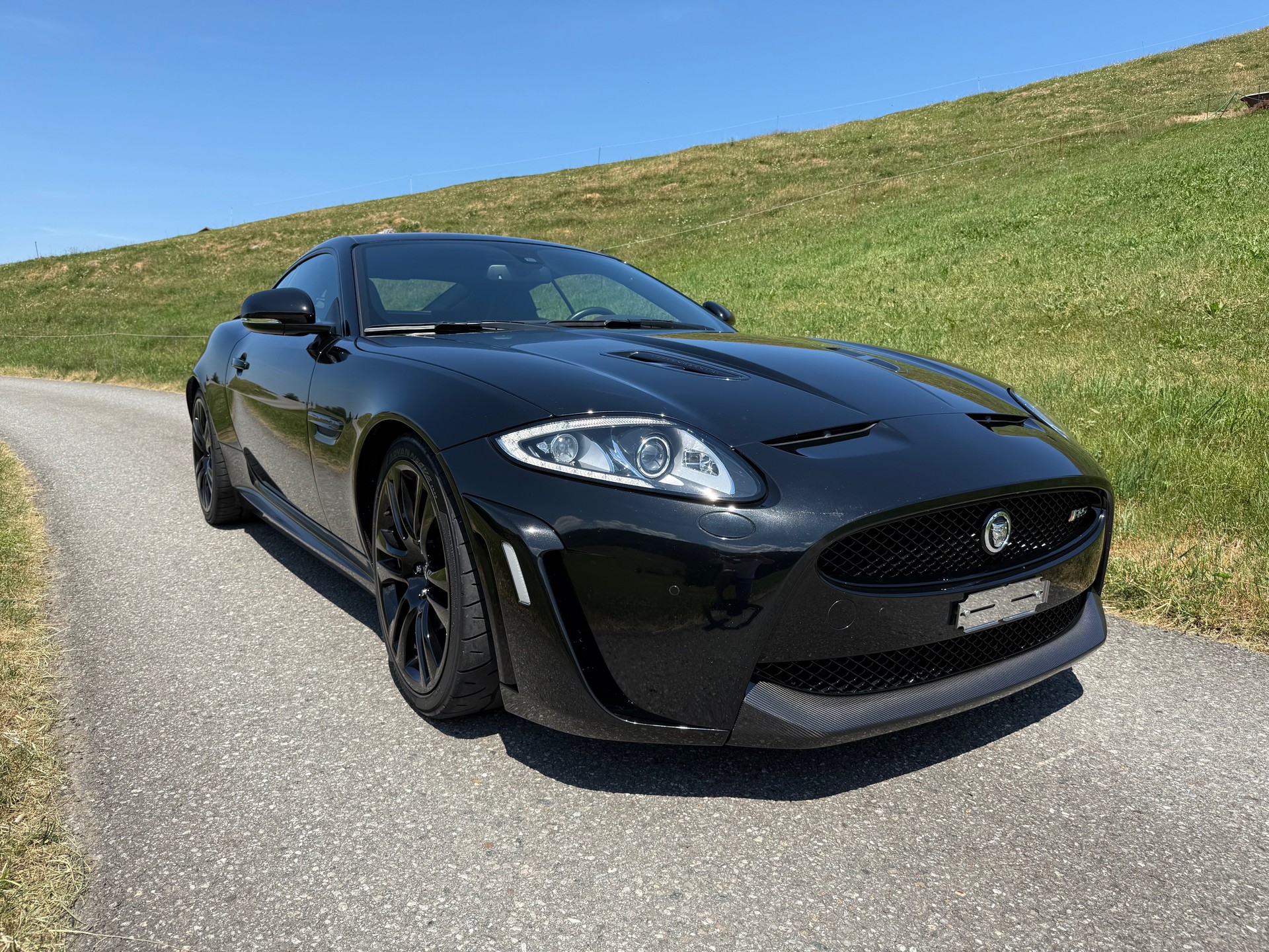 JAGUAR 5.0 V8 Supercharged-image-2