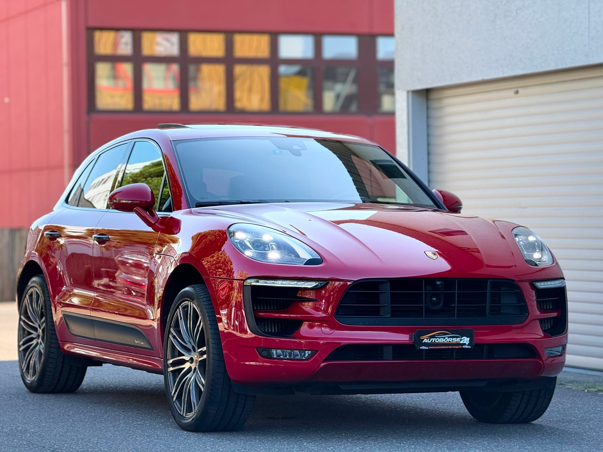 PORSCHE Macan 3.0 V6 GTS-image-1