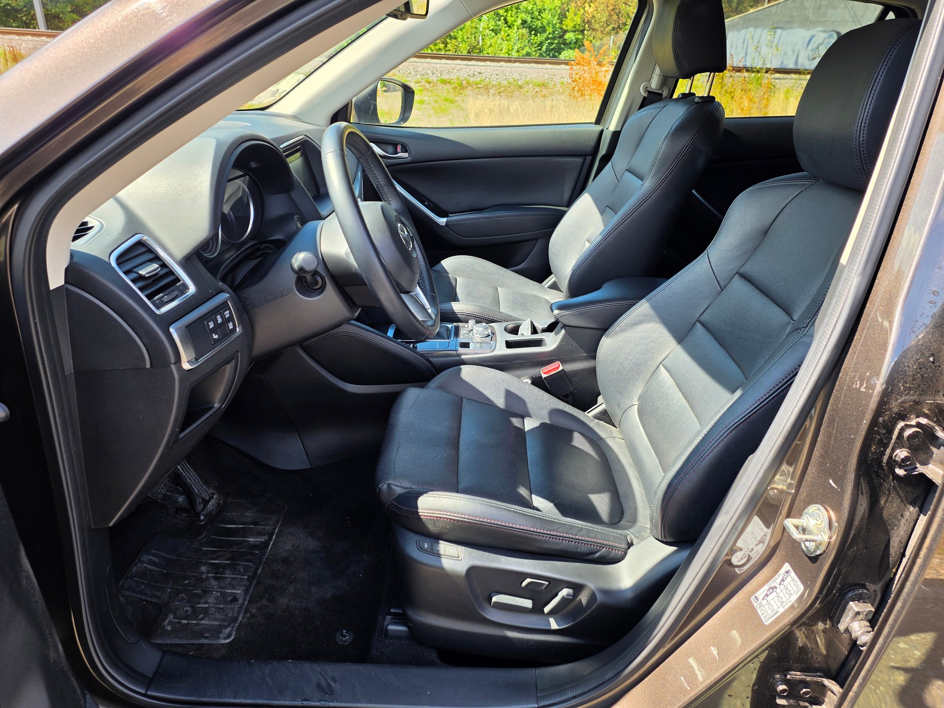 MAZDA CX-5 2.2 D HP Revolution AWD Automatic-image-10