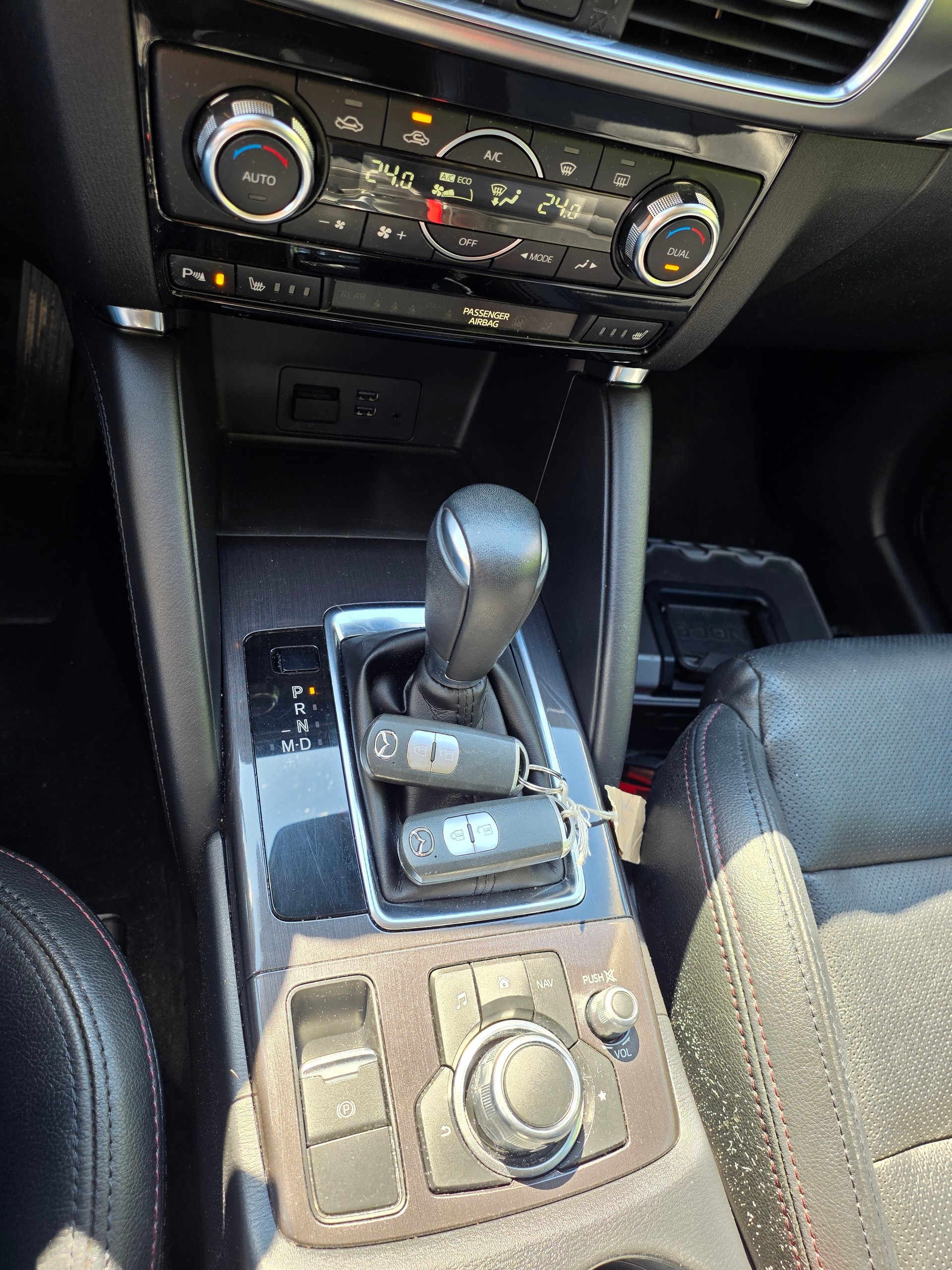 MAZDA CX-5 2.2 D HP Revolution AWD Automatic-image-13