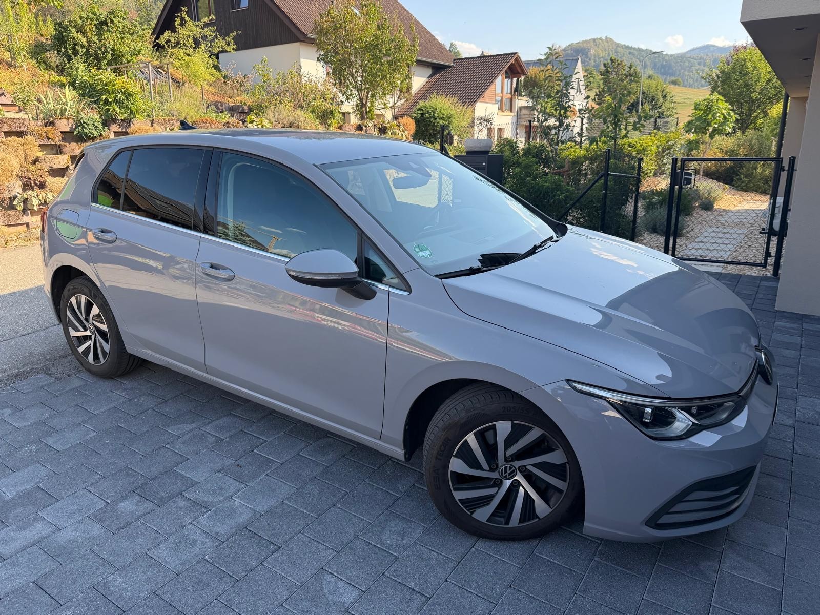 VW 1.4 TSI PHEV Style SELECTION DSG-image-0