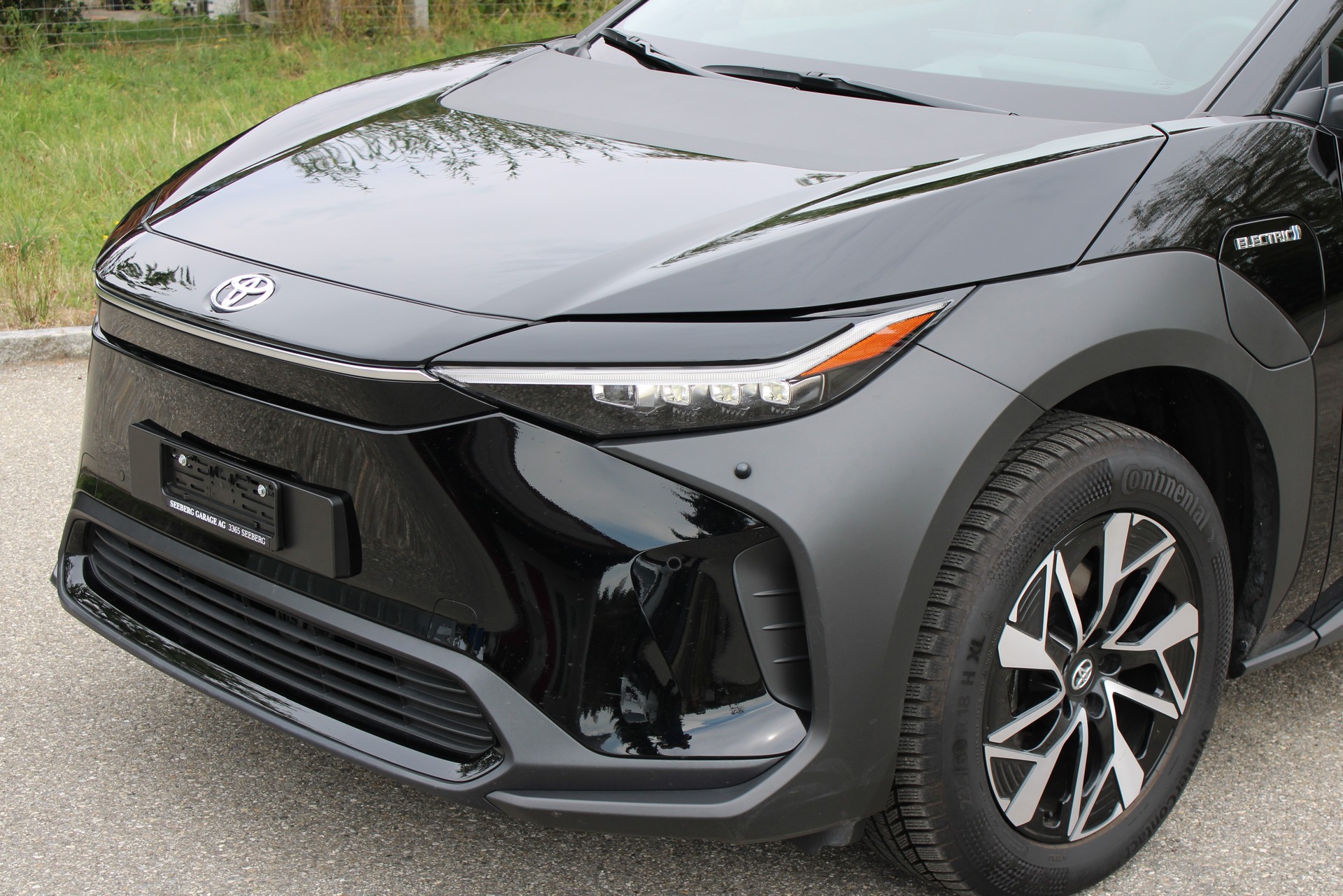 TOYOTA bZ4X Style 71,4 kWh 4WD-image-8