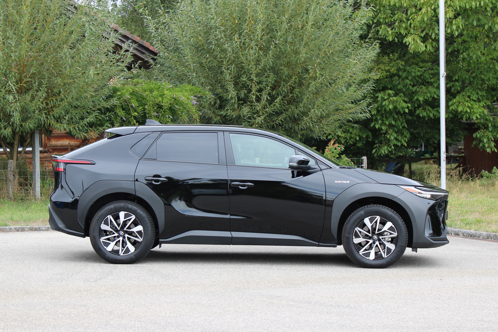 TOYOTA bZ4X Style 71,4 kWh 4WD-image-5