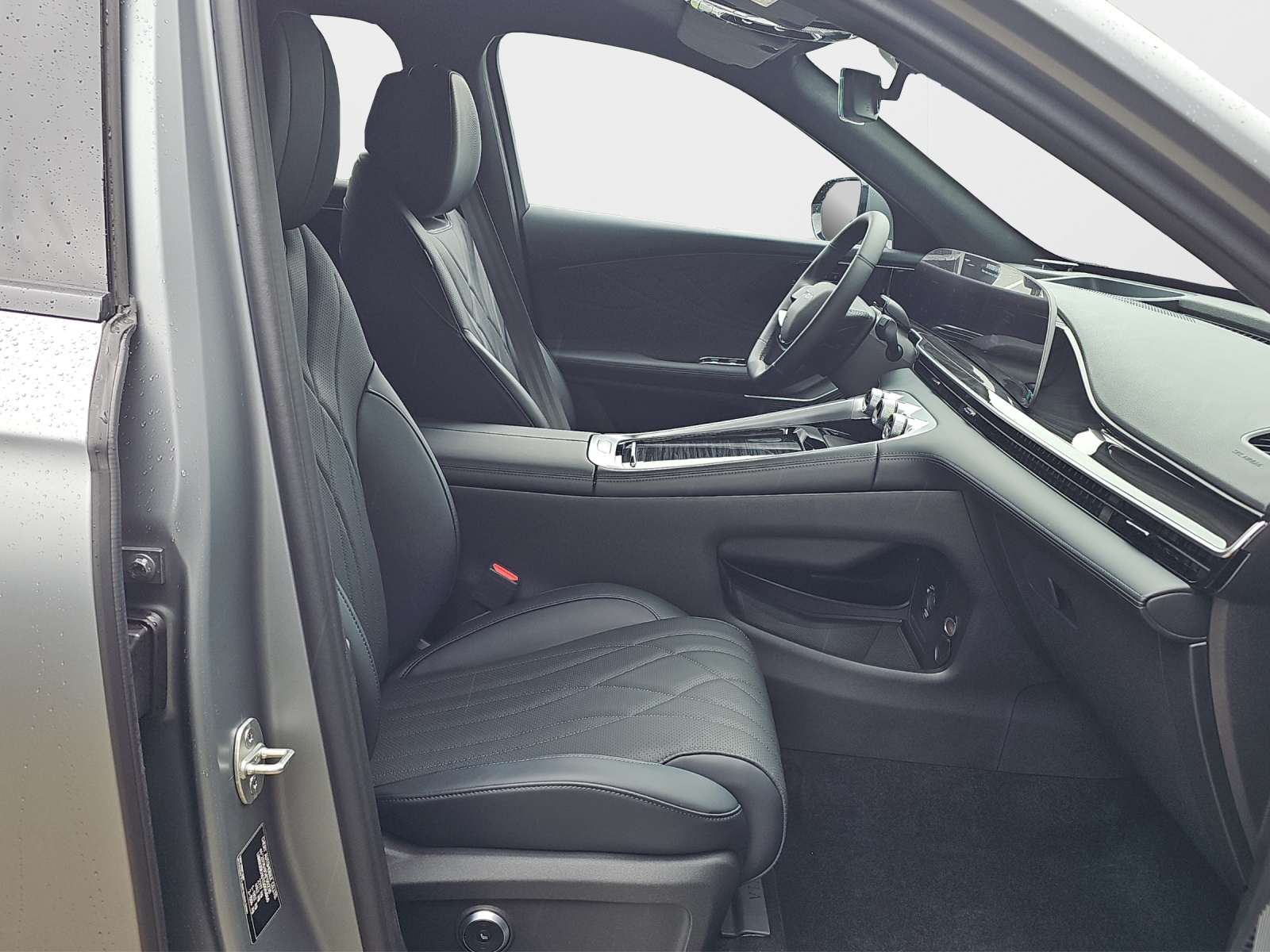 OMODA 9 PHEV SHS Exclusive AWD Swiss Edition (Grau Matt)-image-10