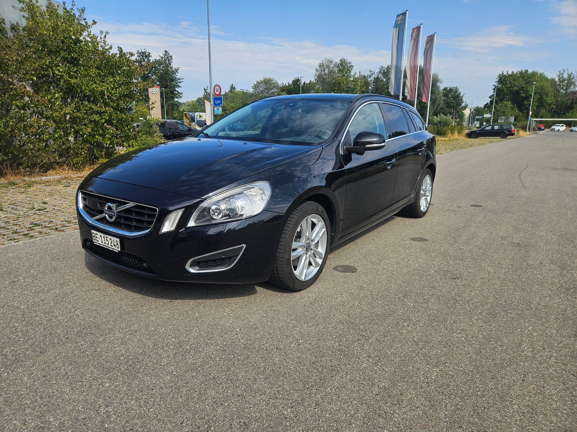 VOLVO 1.6 T4 Summum S/S-image-0