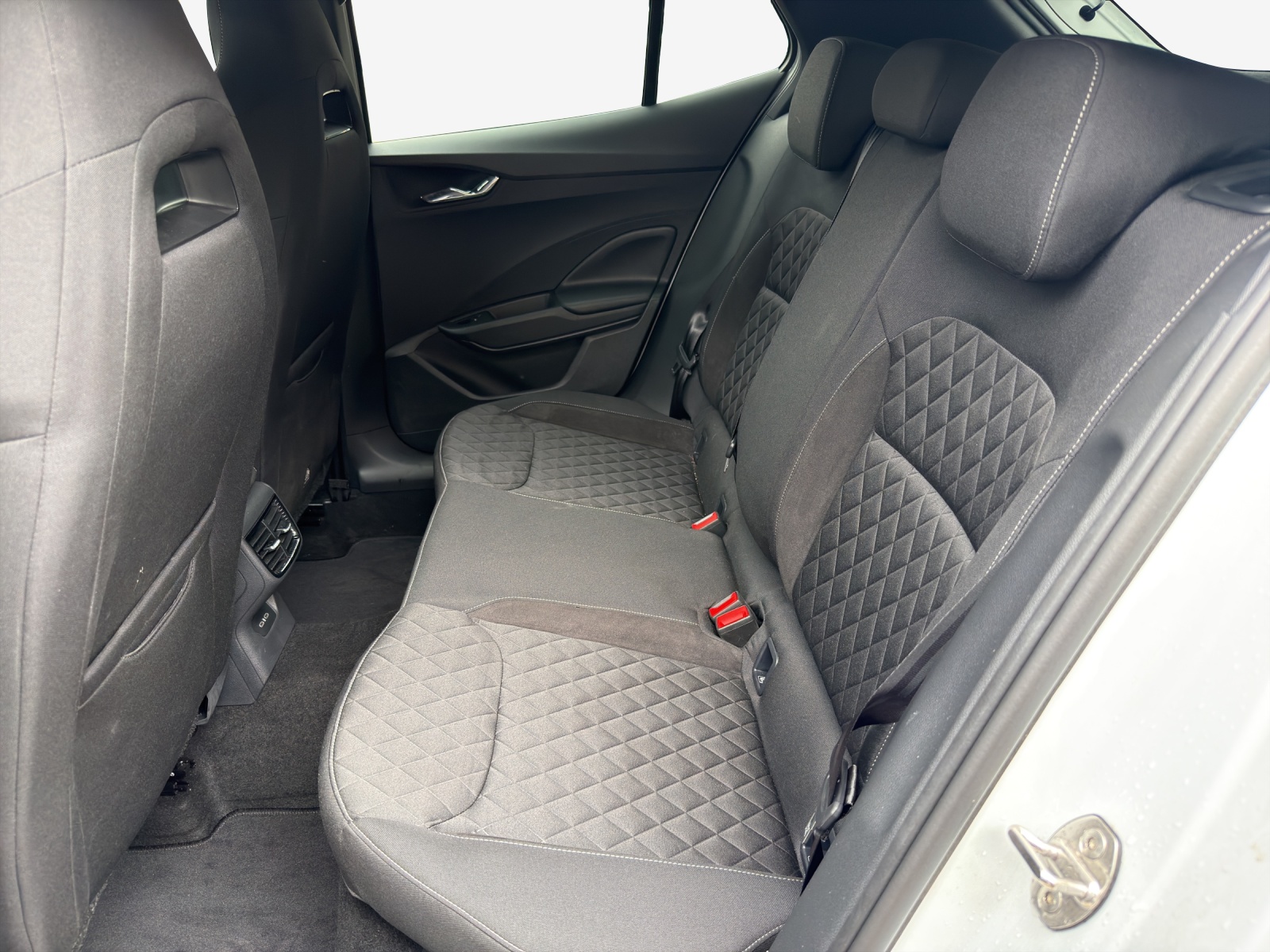 SKODA Fabia 1.0 TSI Dynamic DSG-image-11