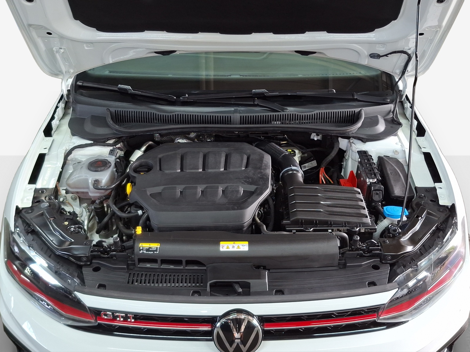 VW Polo 2.0 TSI GTI DSG-image-15