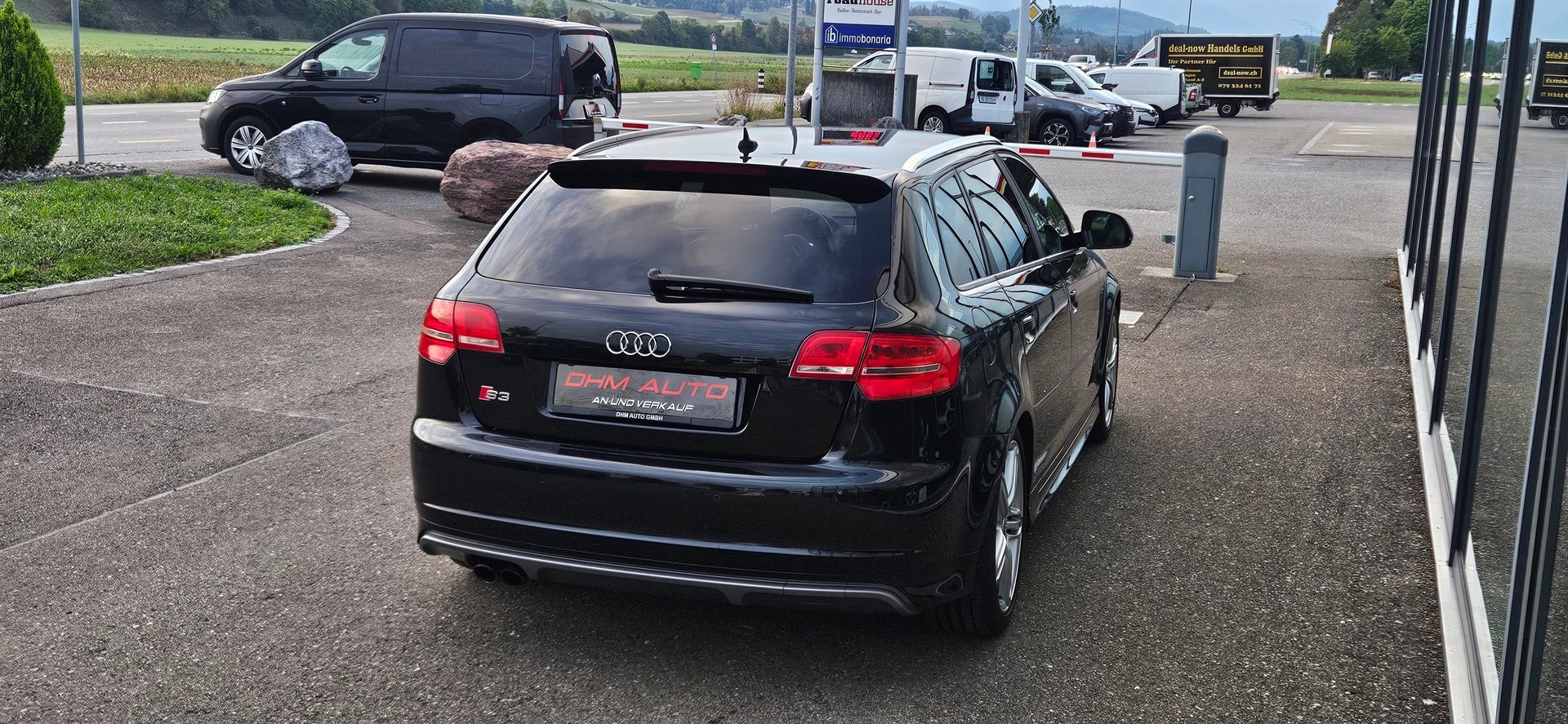 AUDI S3 Sportback 2.0 TFSI quattro S-tronic-image-7