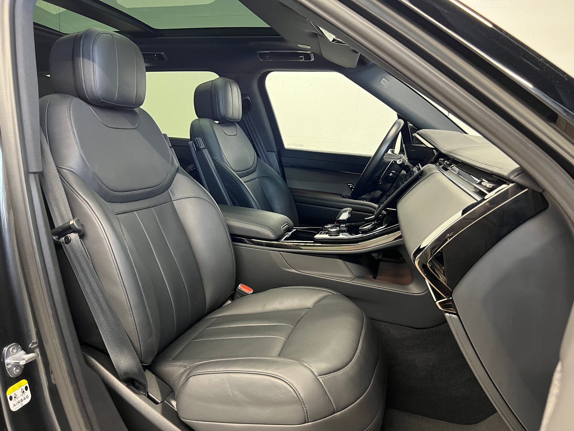 LAND ROVER Range Rover Sport 3.0 TD6 300 HSE Dynamic-image-5
